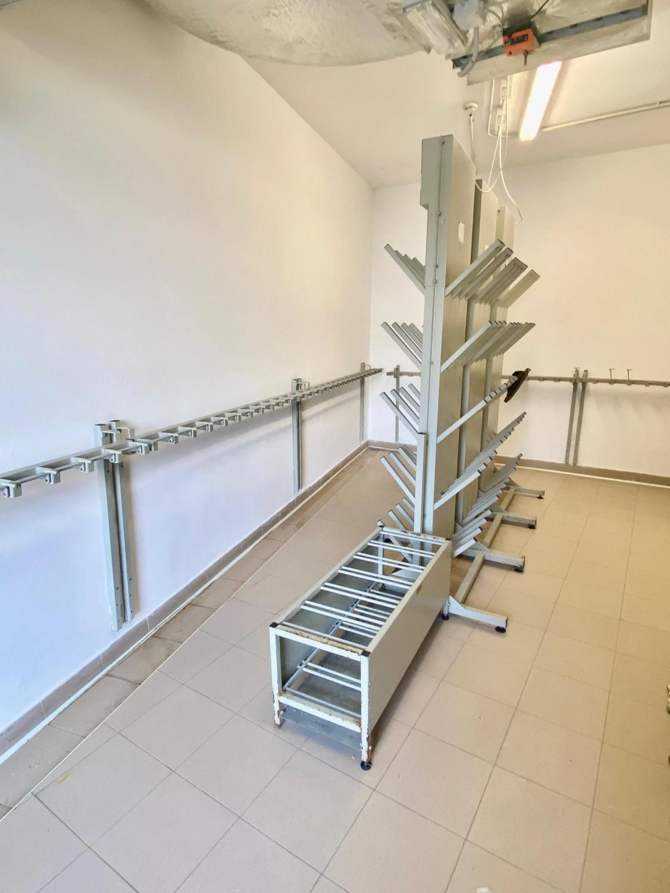 Skiing in Chalet Caminetto