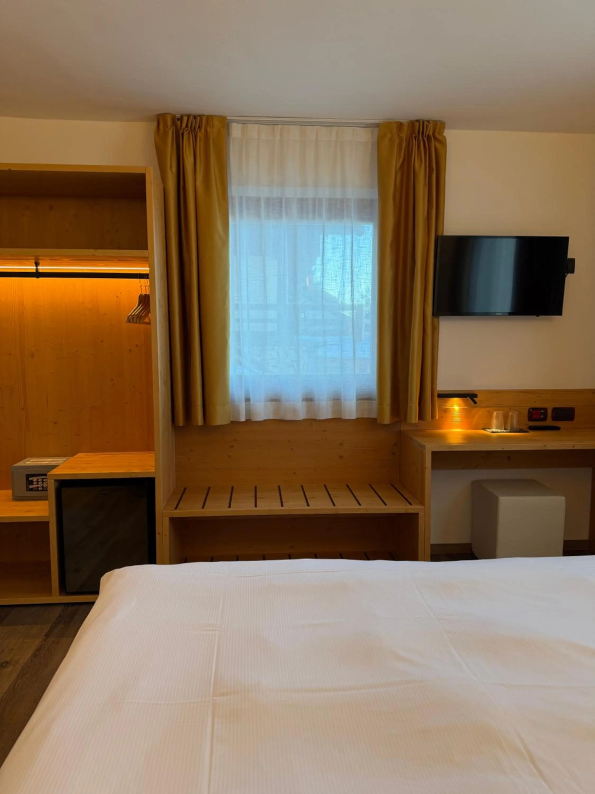 TV and multimedia, Bed in Chalet Caminetto