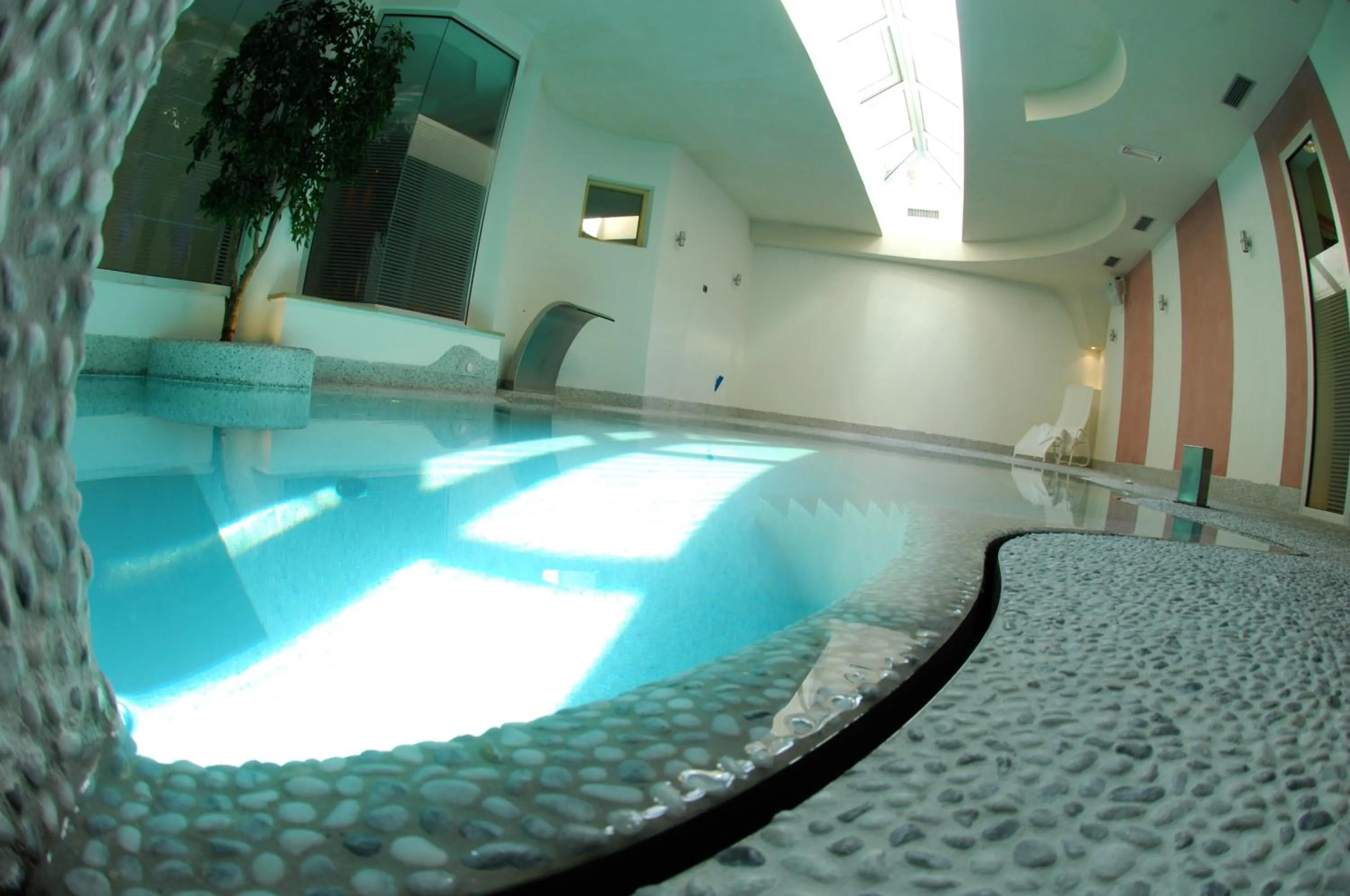 Spa and wellness centre/facilities in Chalet Caminetto