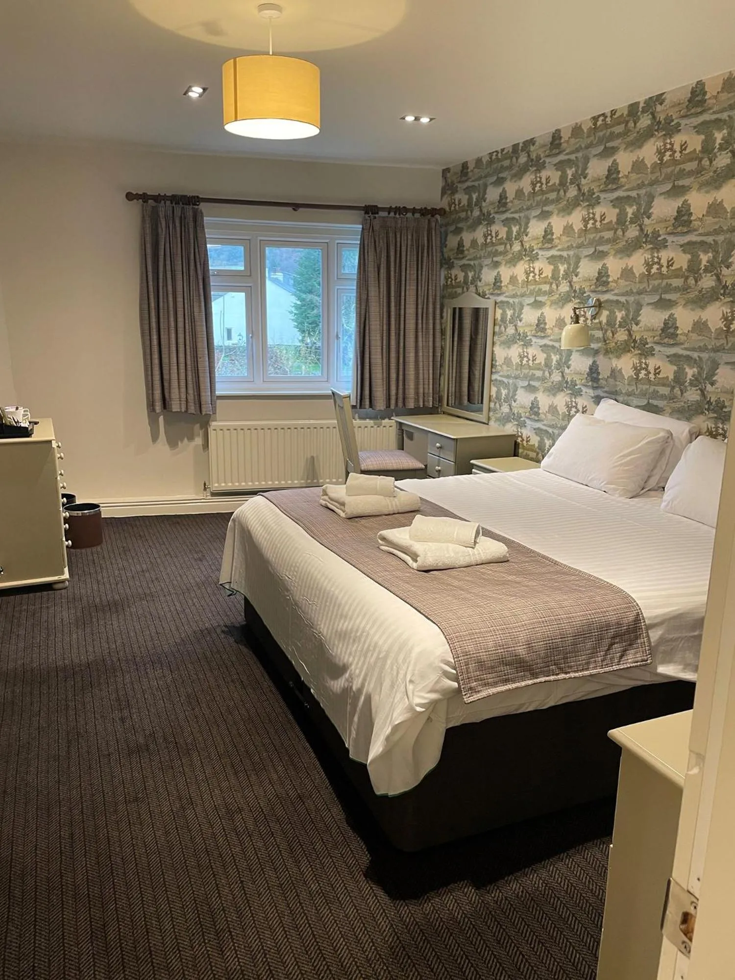 Bed in The Bridge Inn