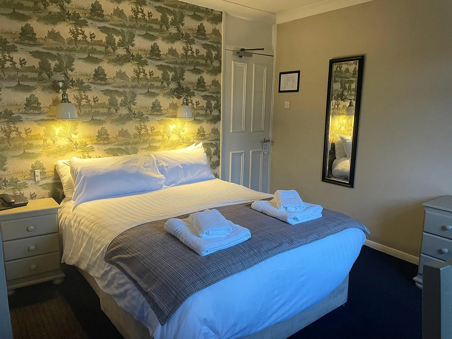 Bed in The Bridge Inn