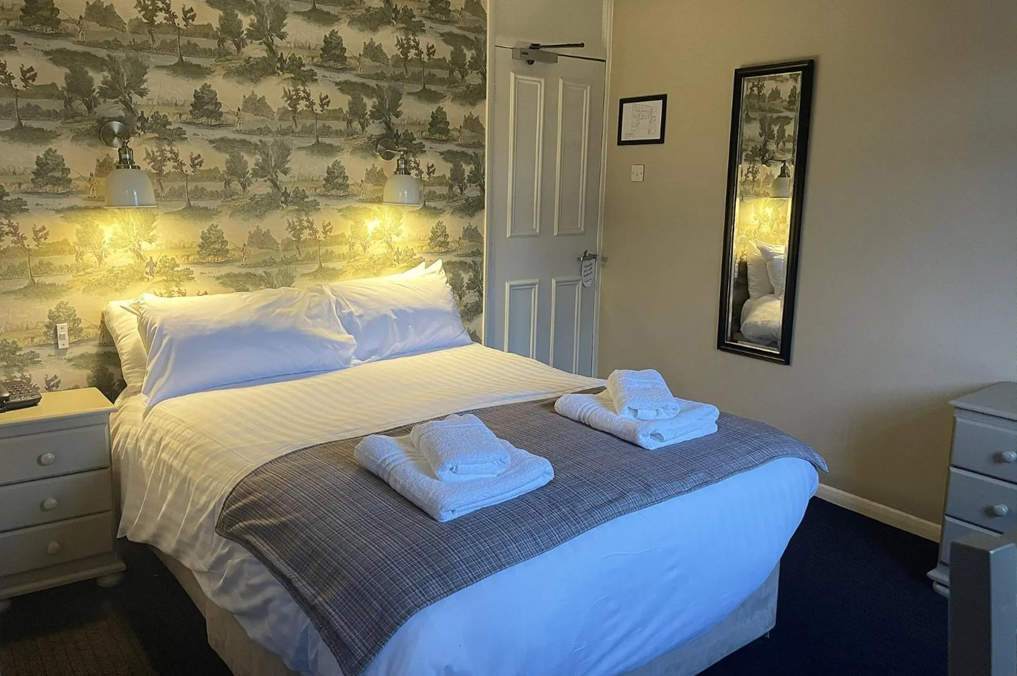 Bed in The Bridge Inn