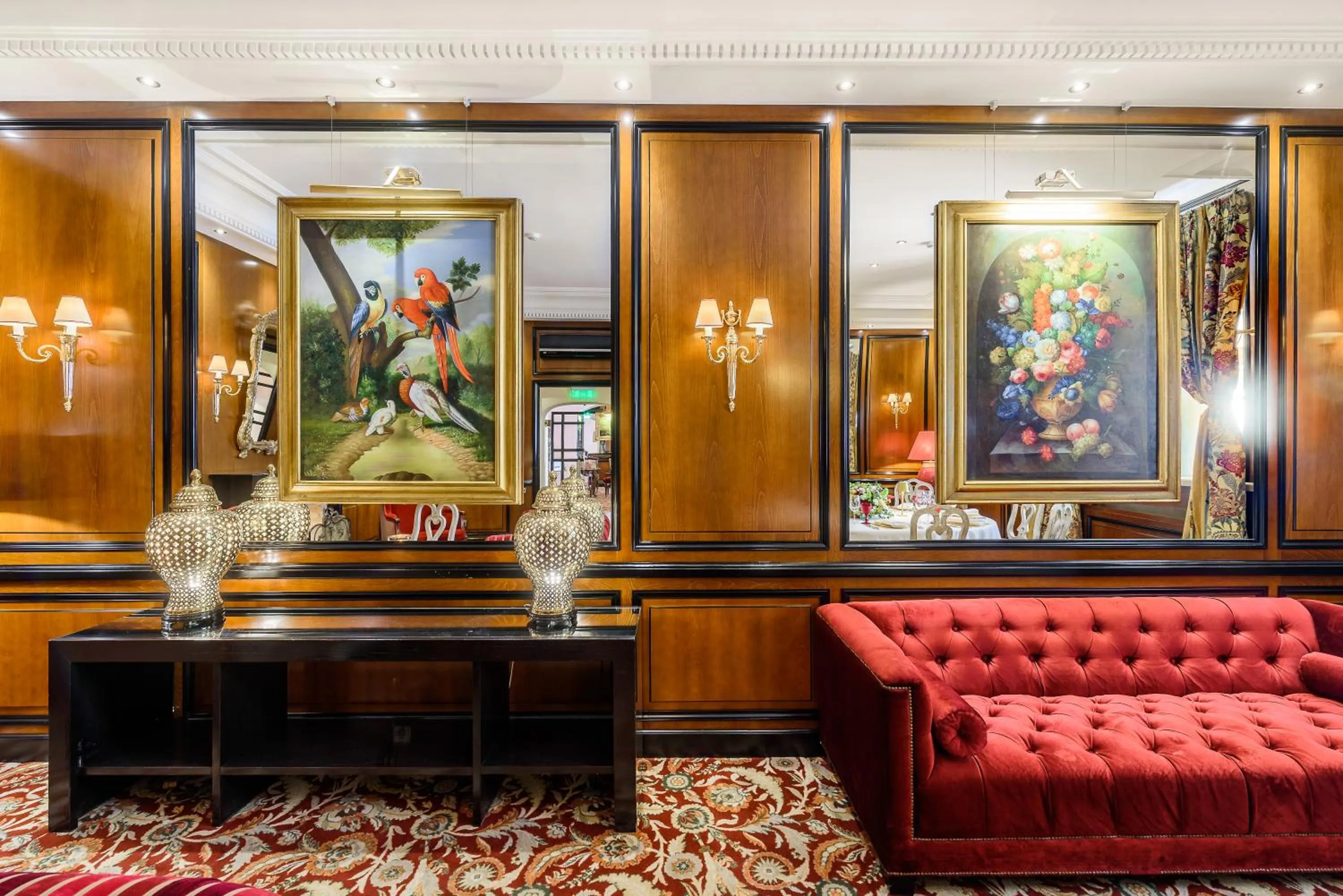 Lounge or bar in NARUTIS Hotel - Small Luxury Hotels of The World