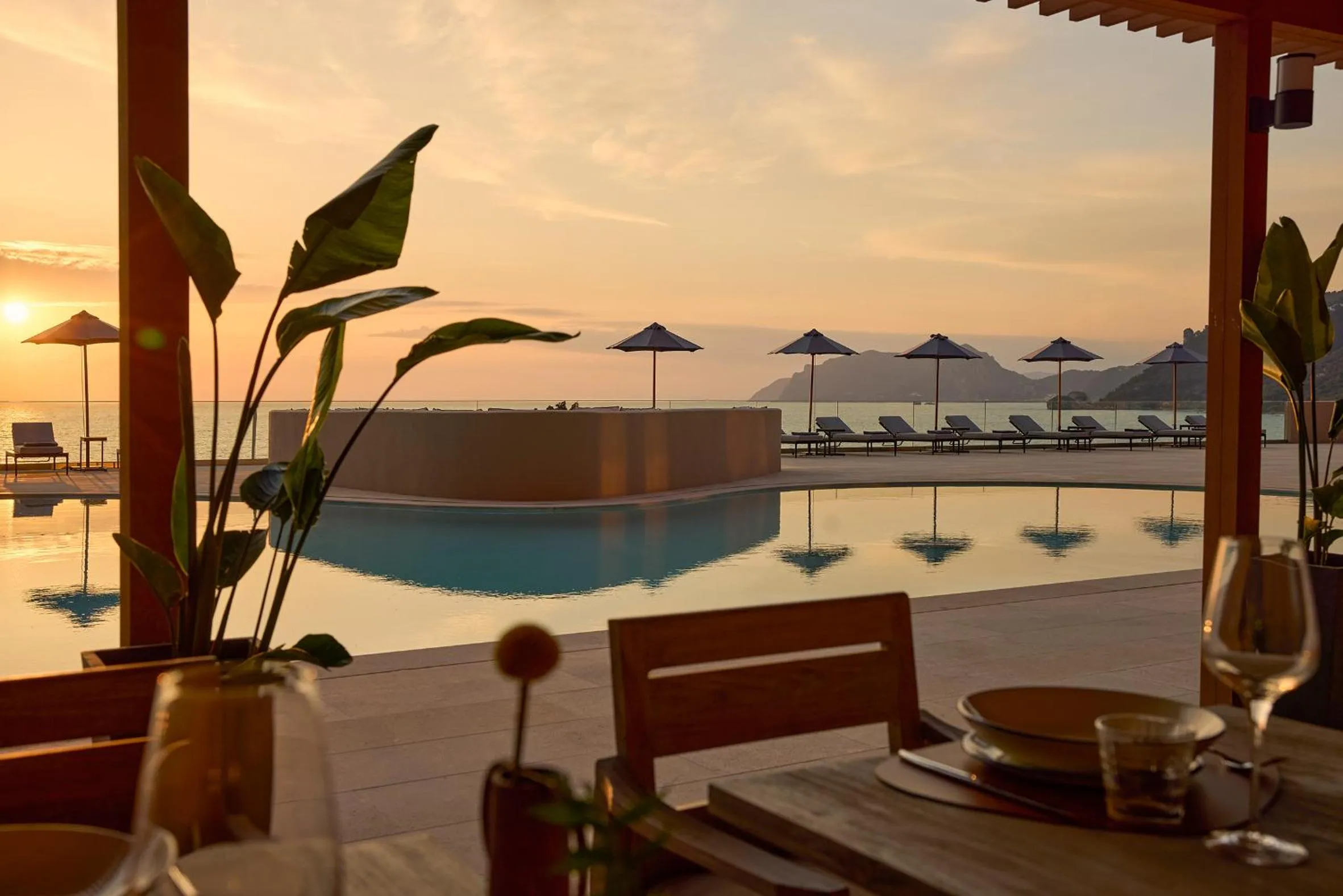 Restaurant/places to eat in Alkyna Lifestyle Beach Resort - Adults Only