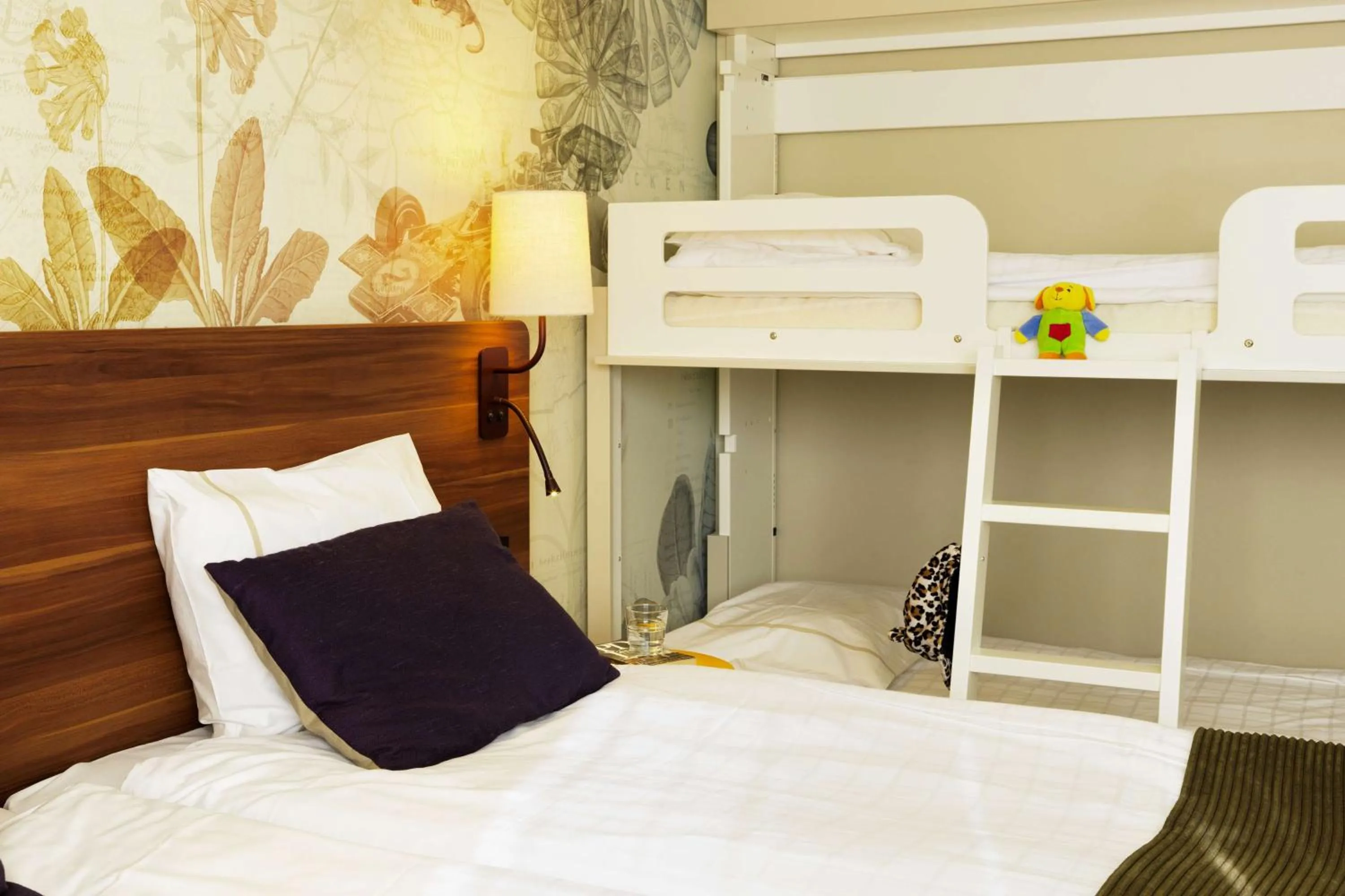 Bedroom, Bed in Scandic Örebro Väst