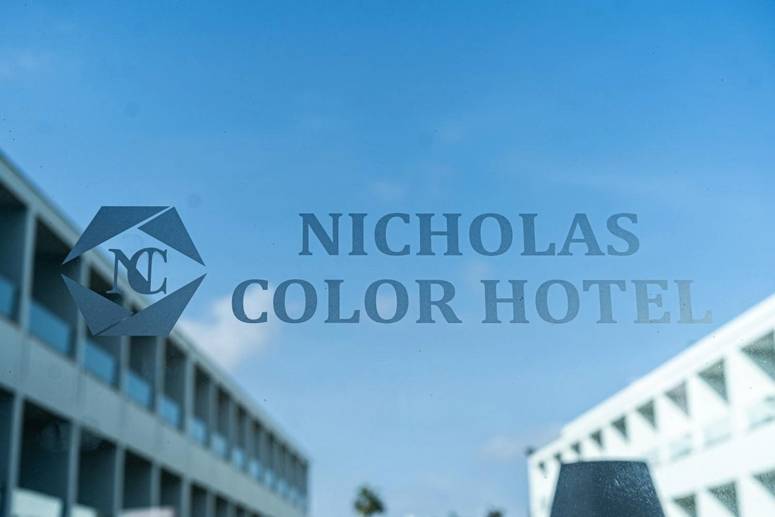 Nicholas Color Hotel