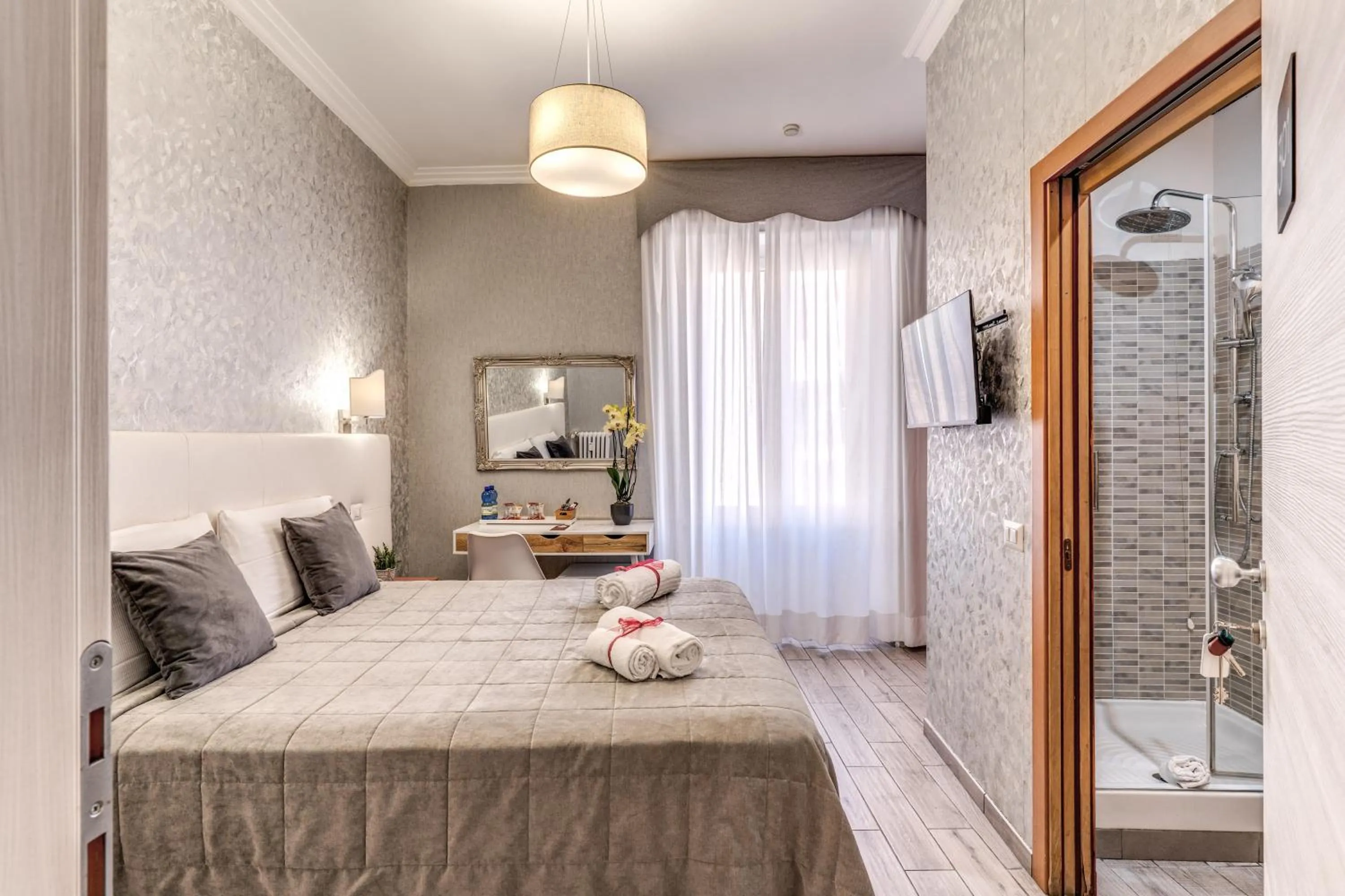 Bedroom, Bed in Marta Inn