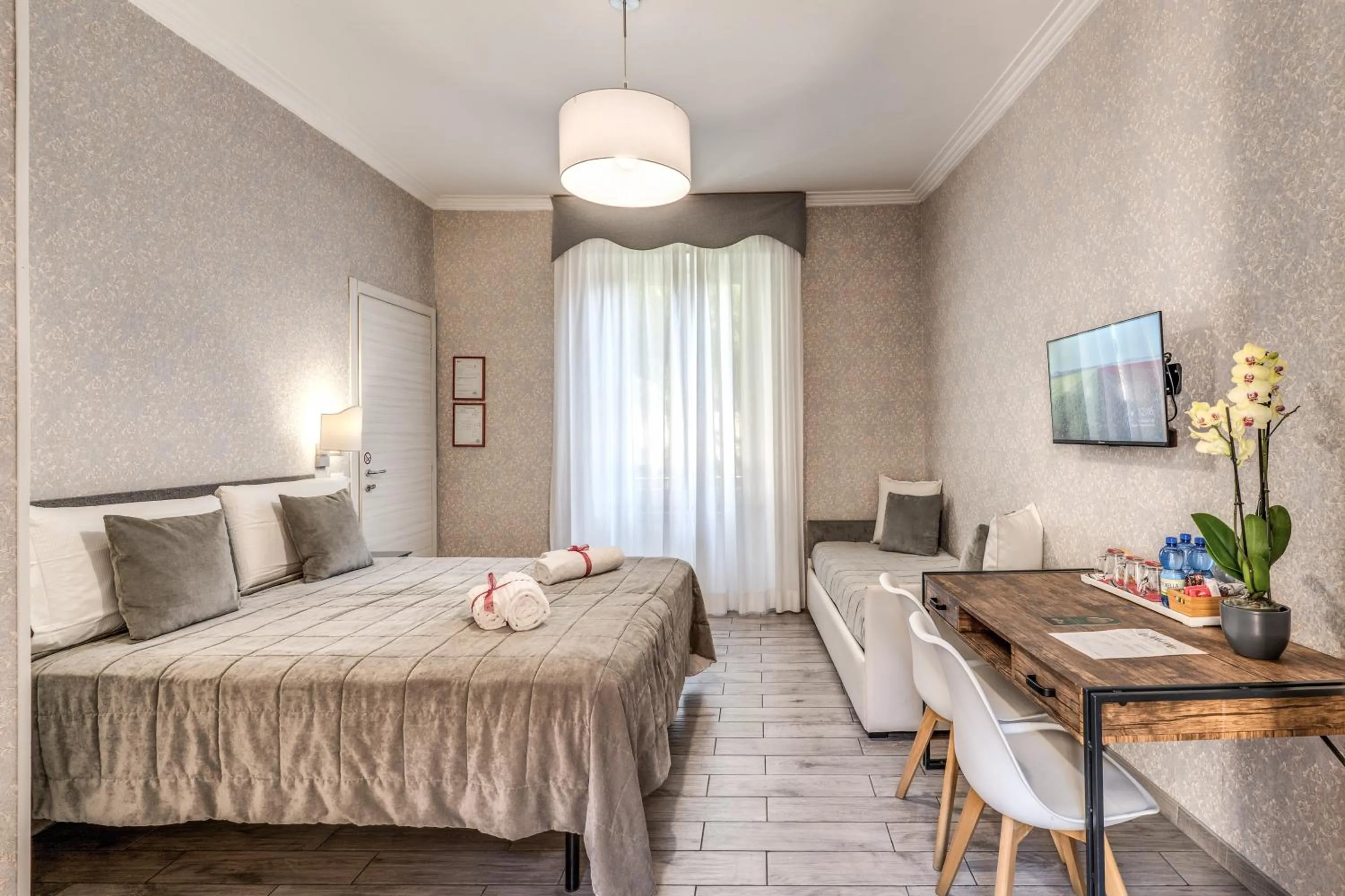 Bedroom, Bed in Marta Inn