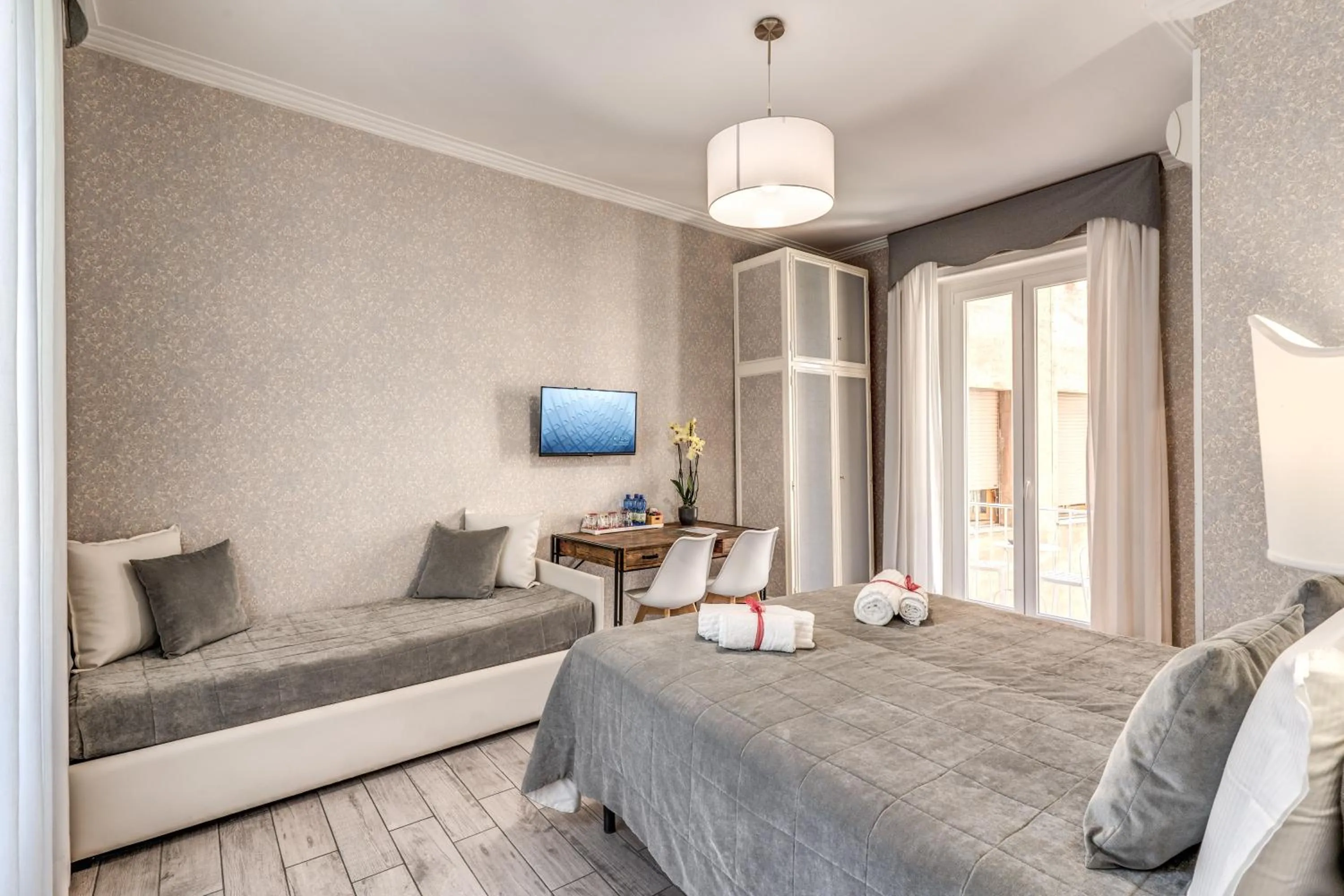 Bedroom, Bed in Marta Inn