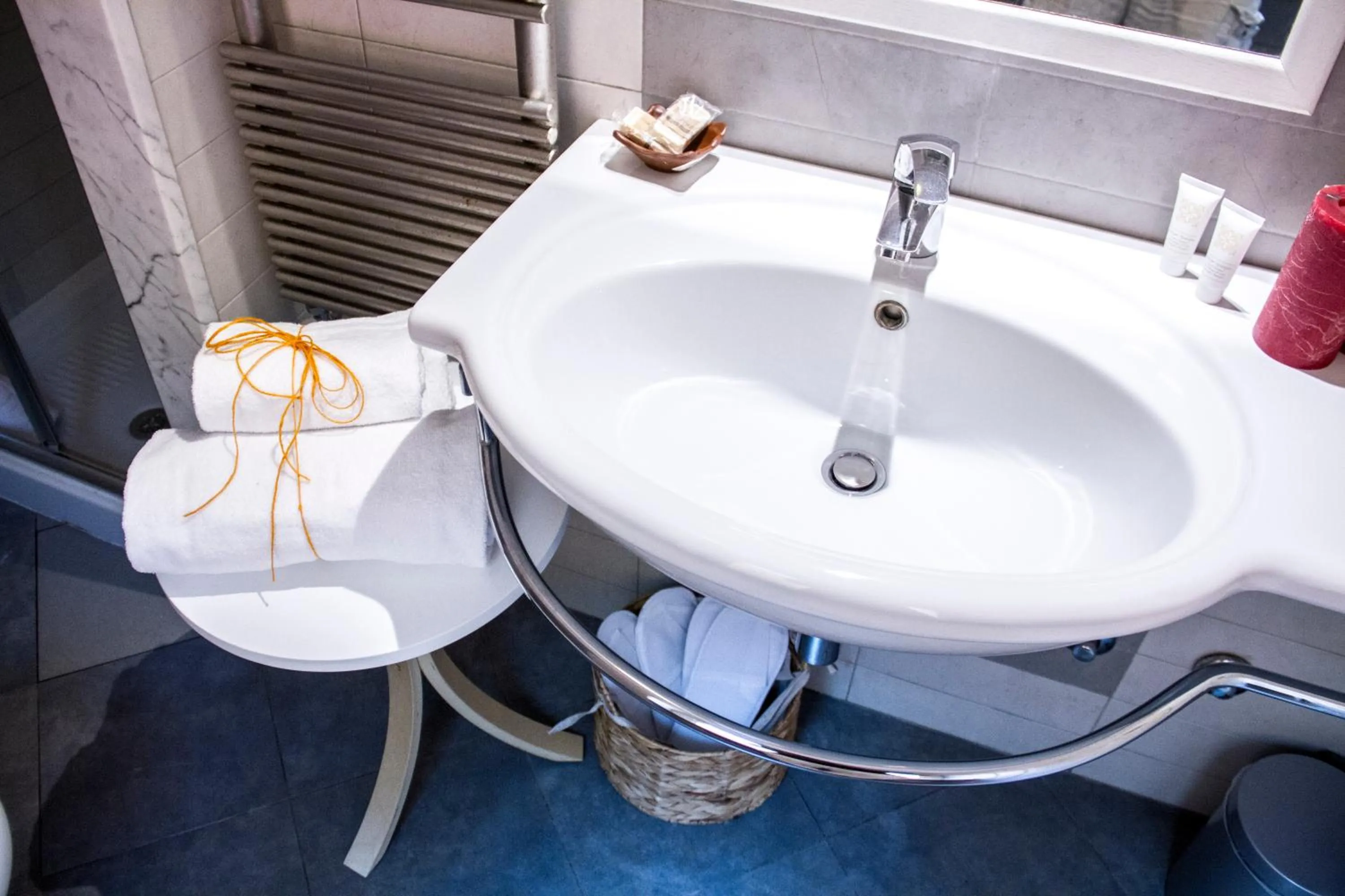 Bathroom in Marta Inn