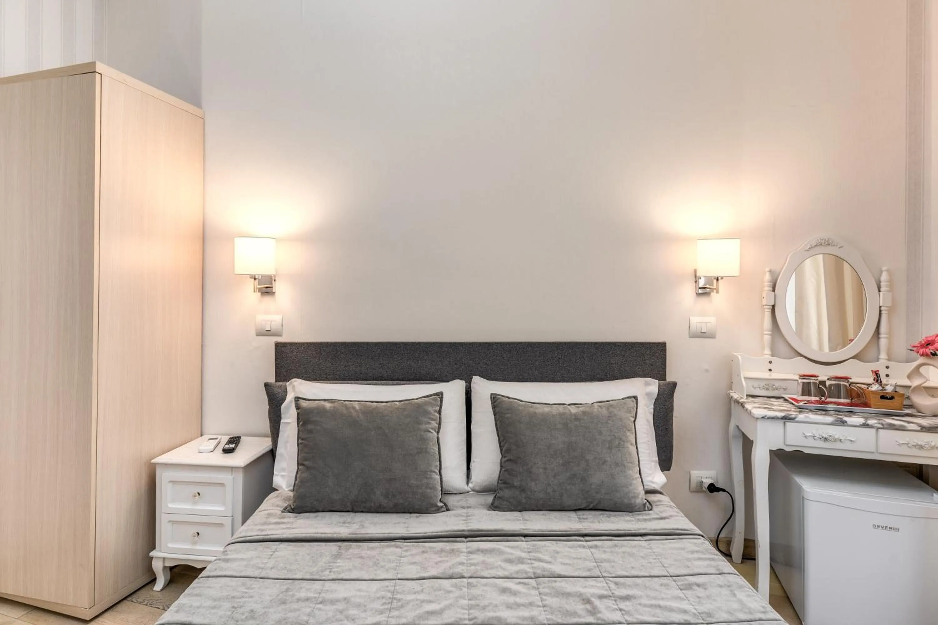 Photo of the whole room, Bed in Marta Inn