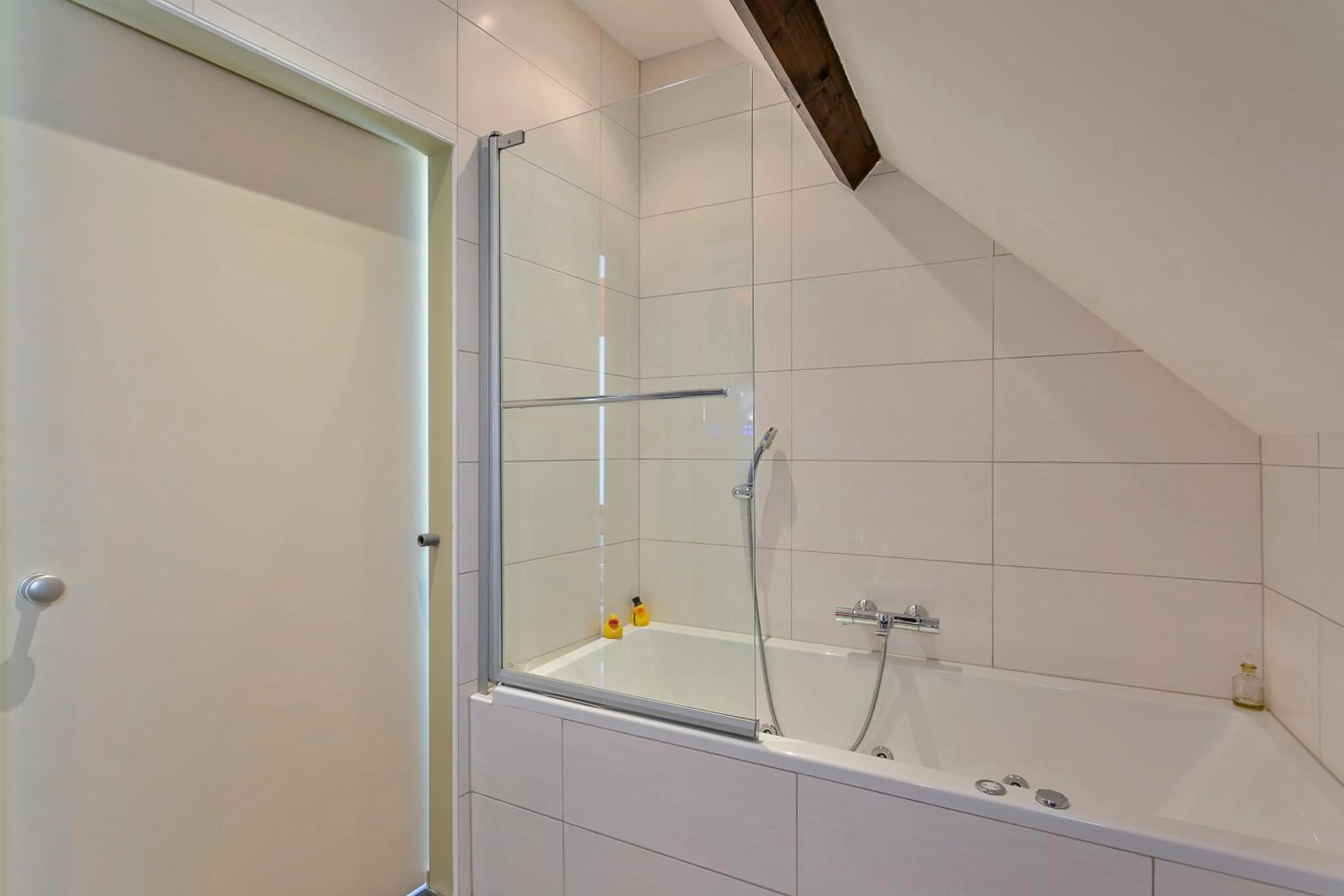 Bathroom in B & B Leudal