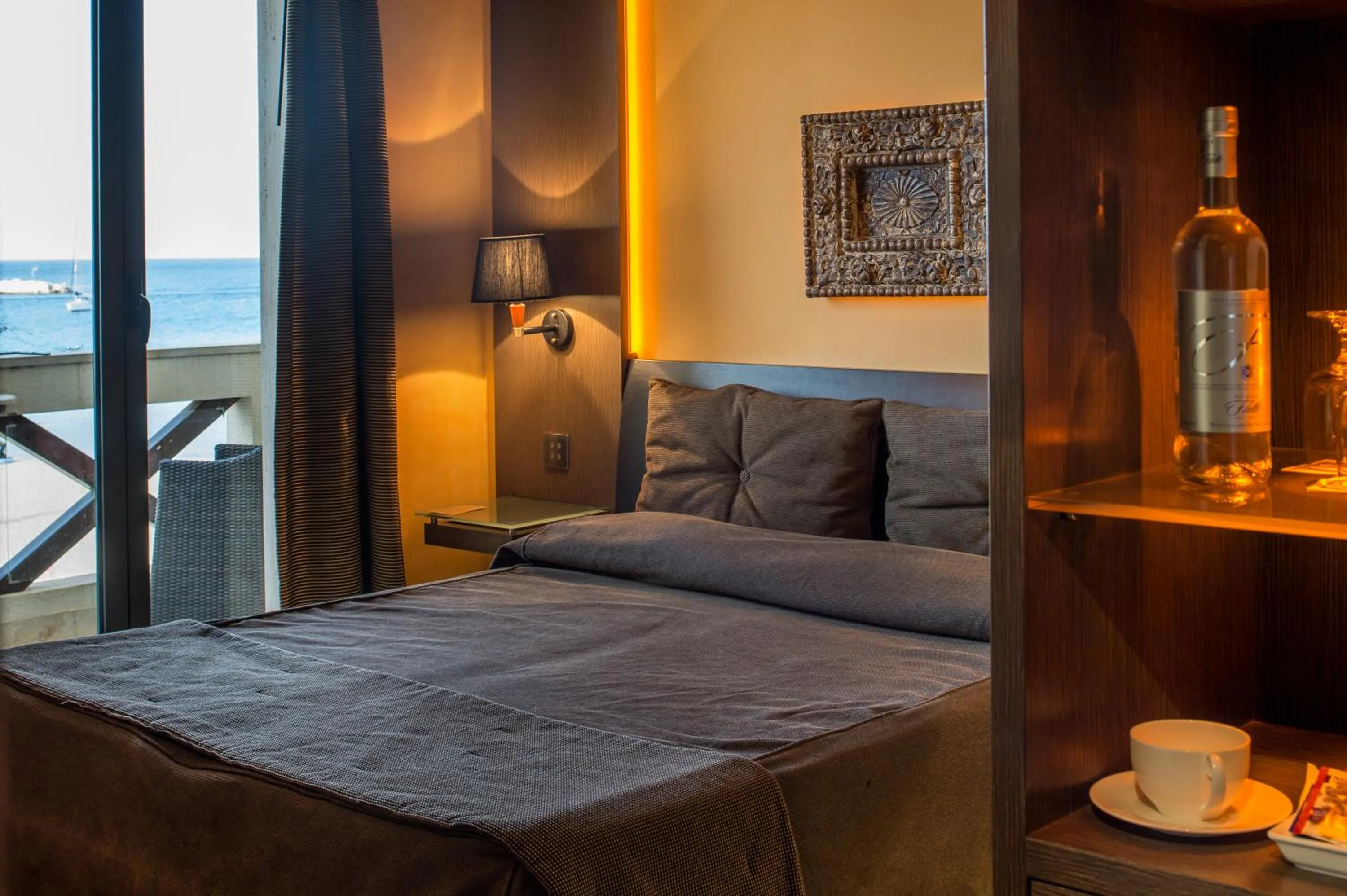 Bedroom, Bed in Hotel Capo San Vito by Geocharme