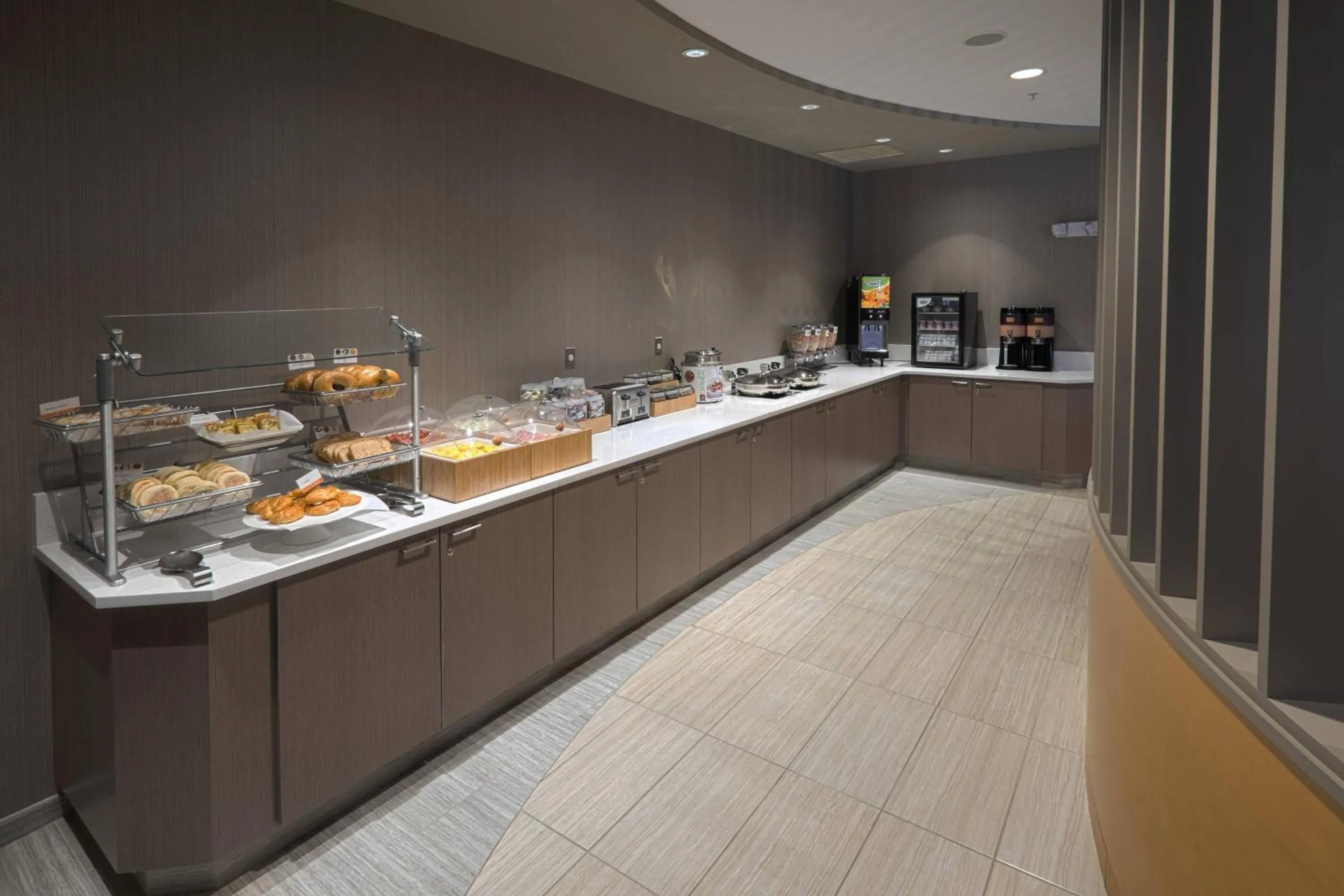 Breakfast in SpringHill Suites by Marriott Albany Latham-Colonie