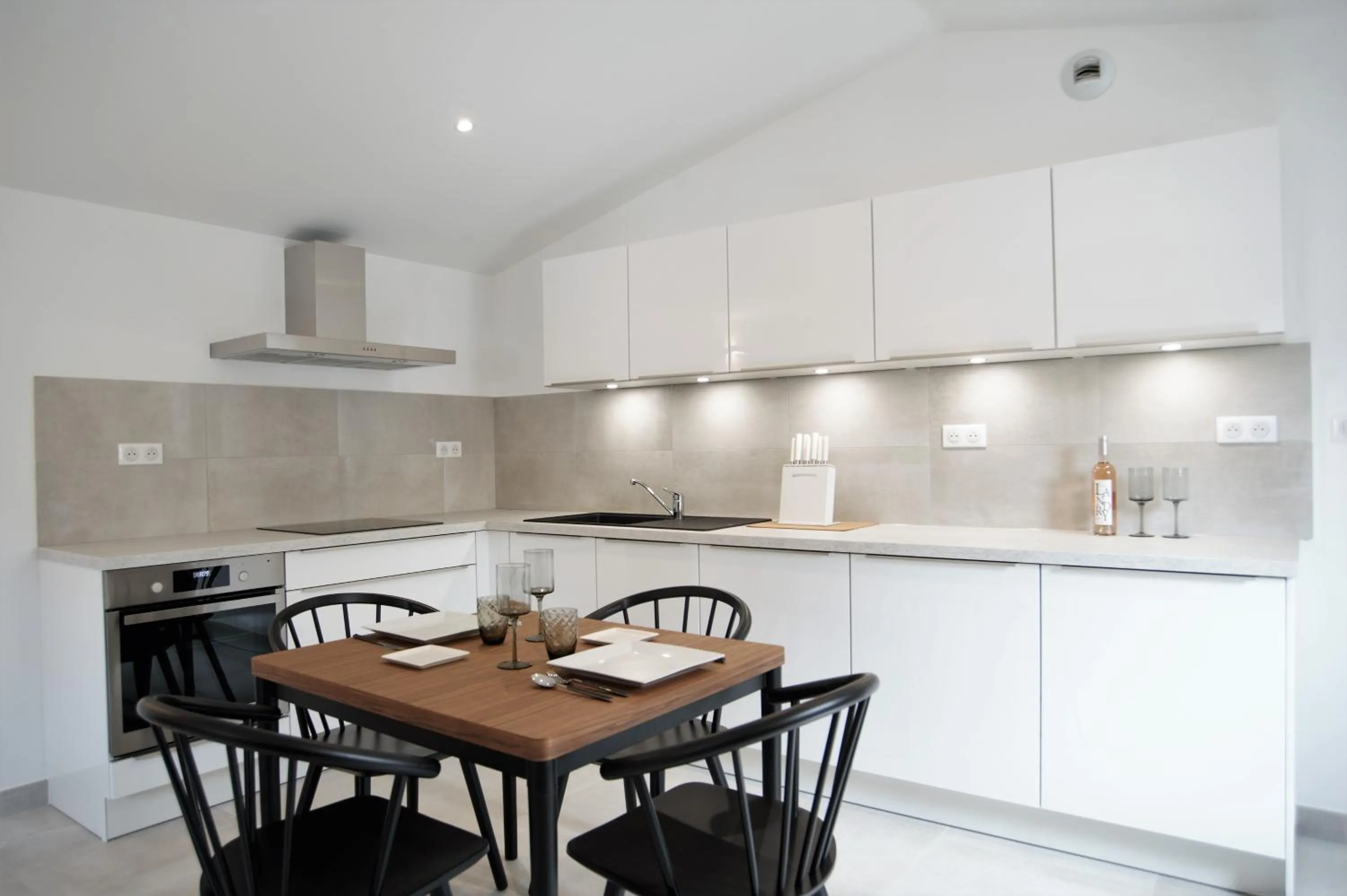 Dining area in Les Appartements du Port