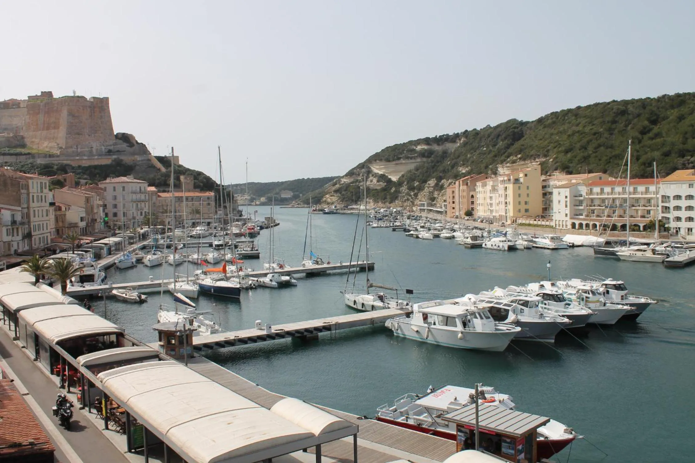 Sea view in Les Appartements du Port