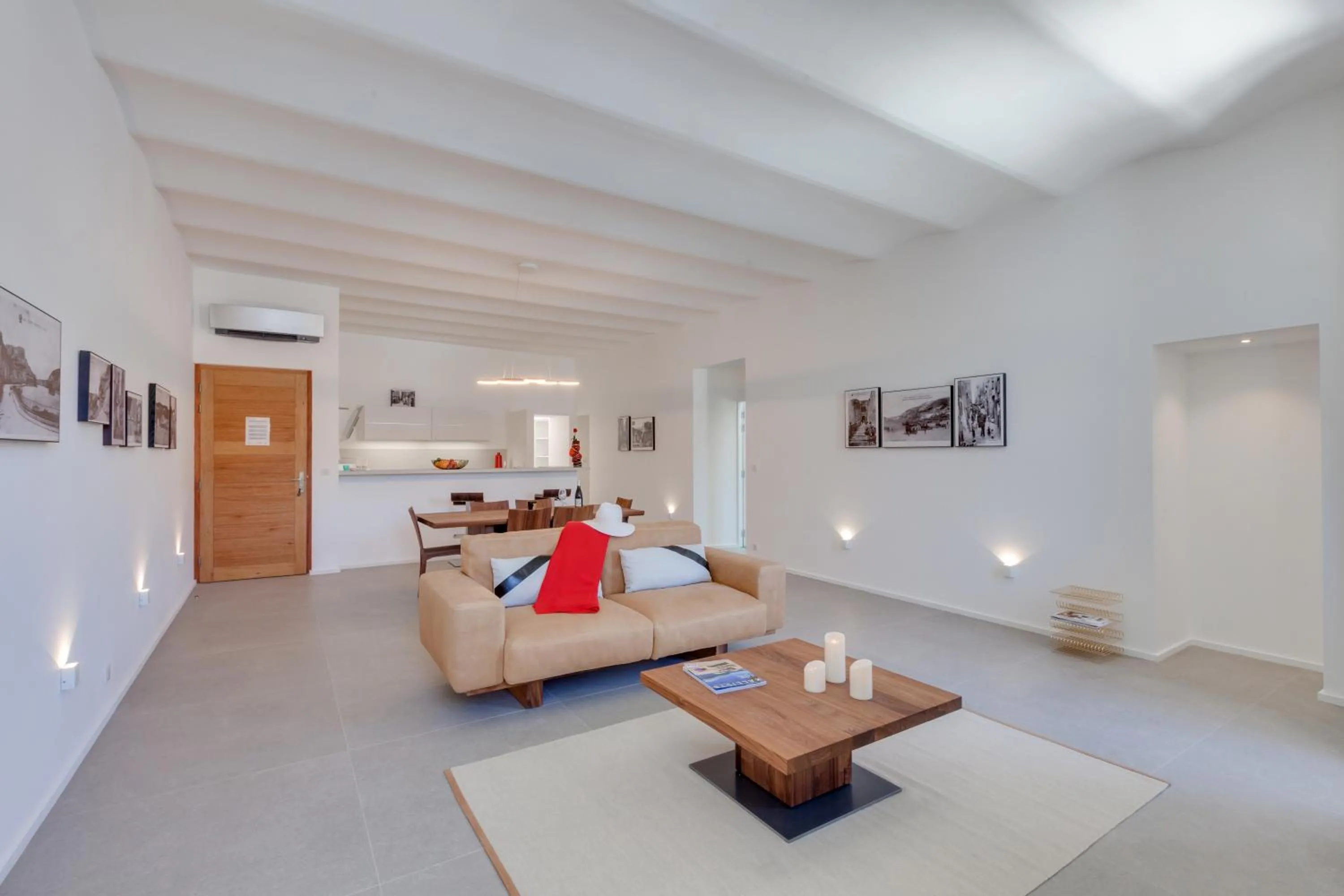 Living room, Bed in Les Appartements du Port