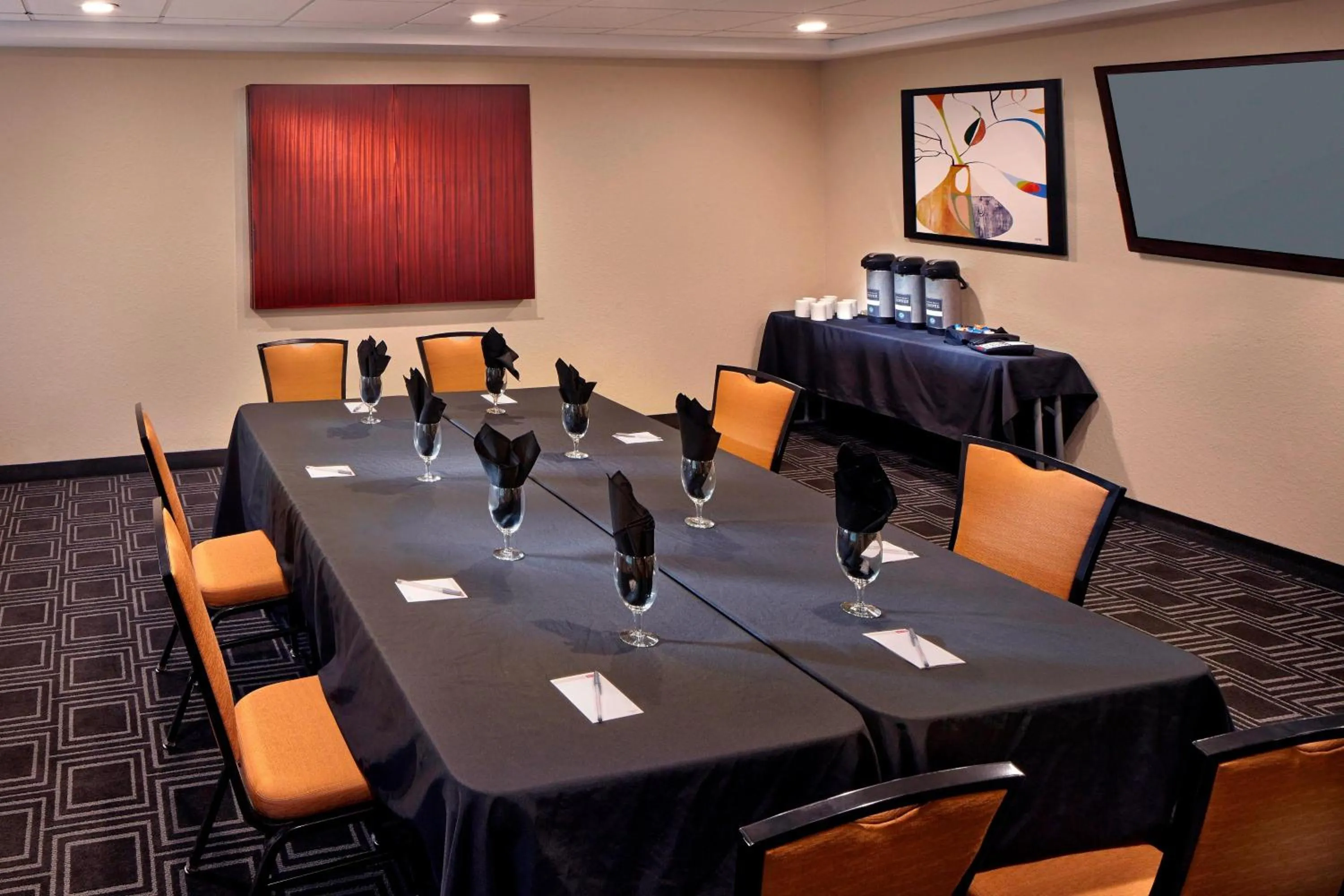 Meeting/conference room in TownePlace Suites by Marriott Albany Downtown/Medical Center