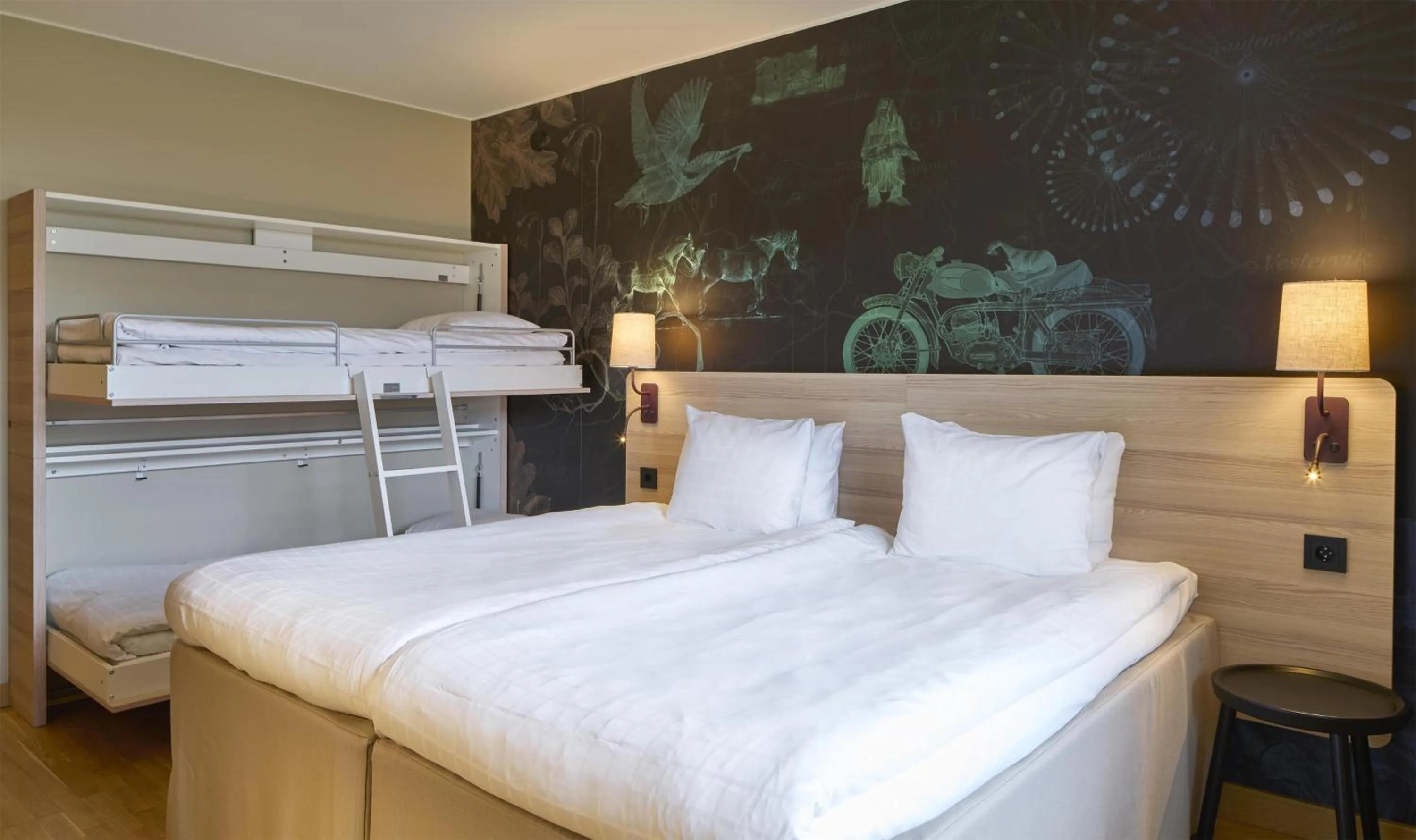 Bedroom, Bed in Scandic Elmia