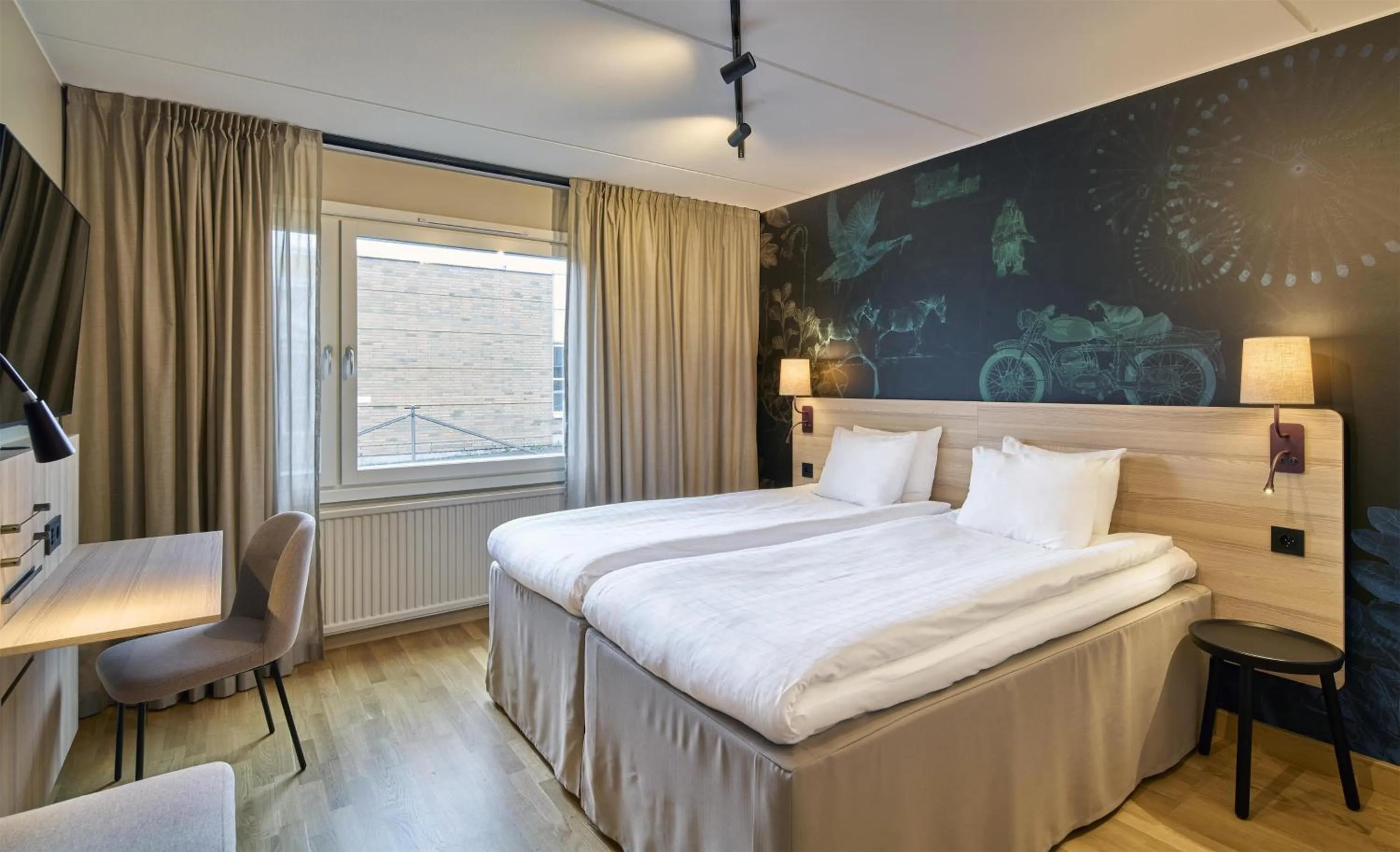 Bedroom, Bed in Scandic Elmia