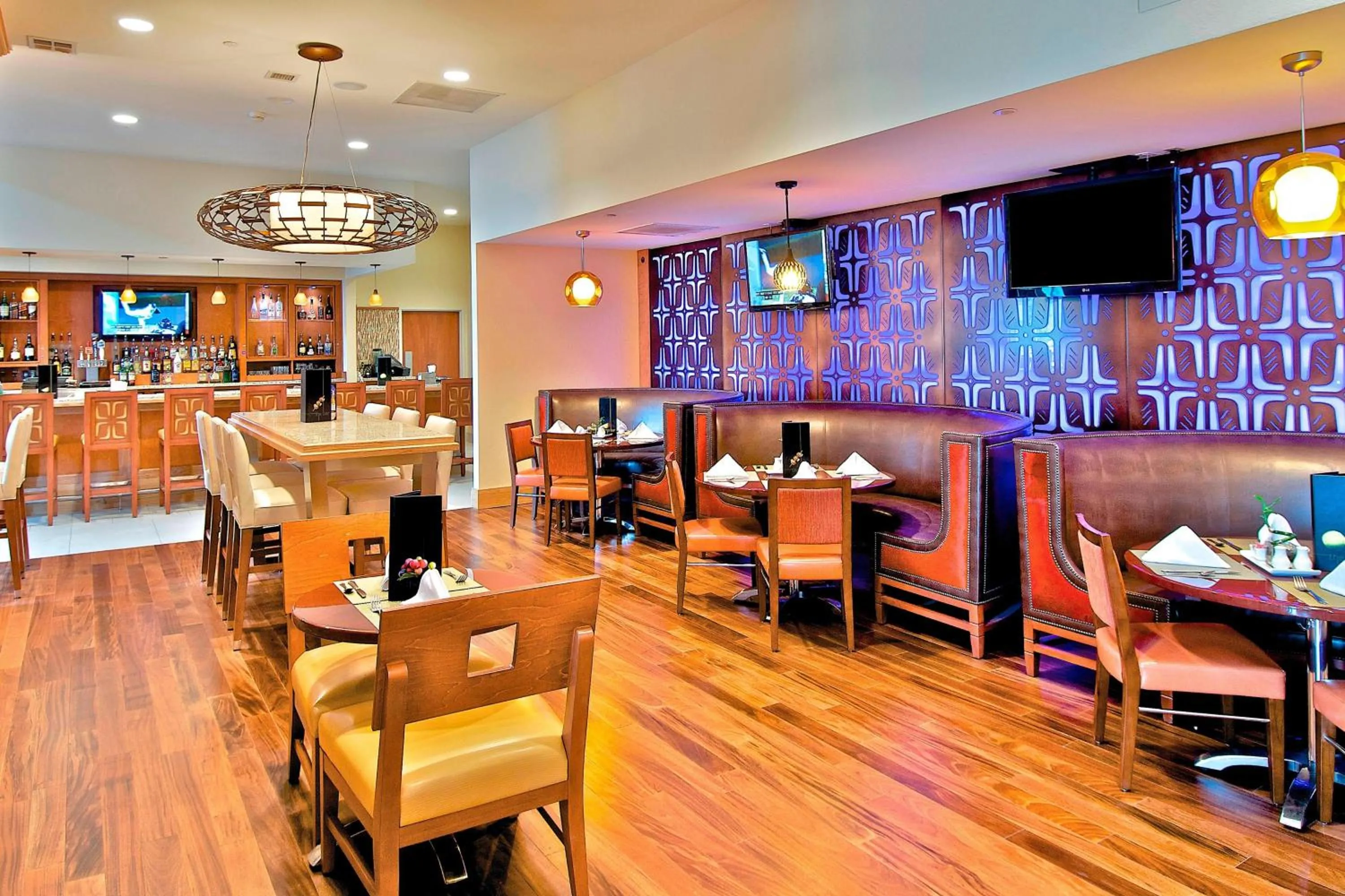 Restaurant/places to eat in Marriott Anchorage Downtown