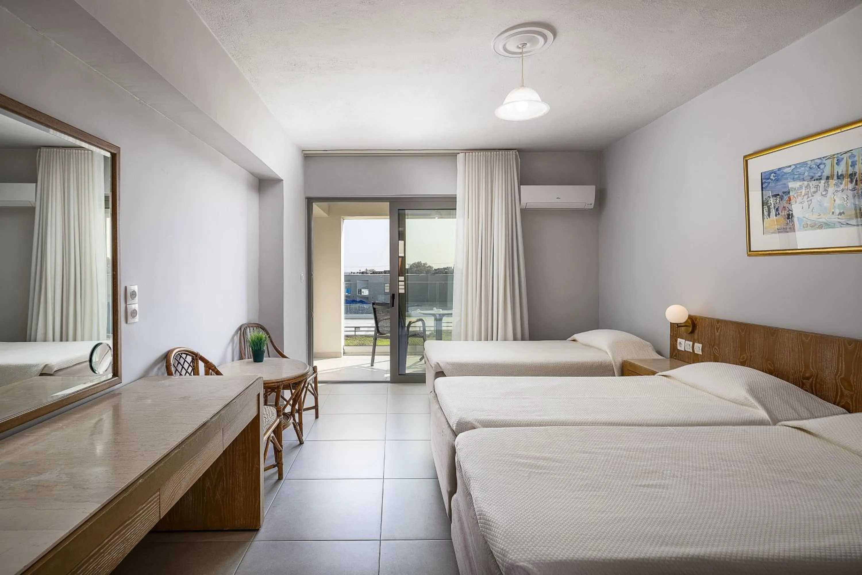 Photo of the whole room, Bed in Rethymno Village