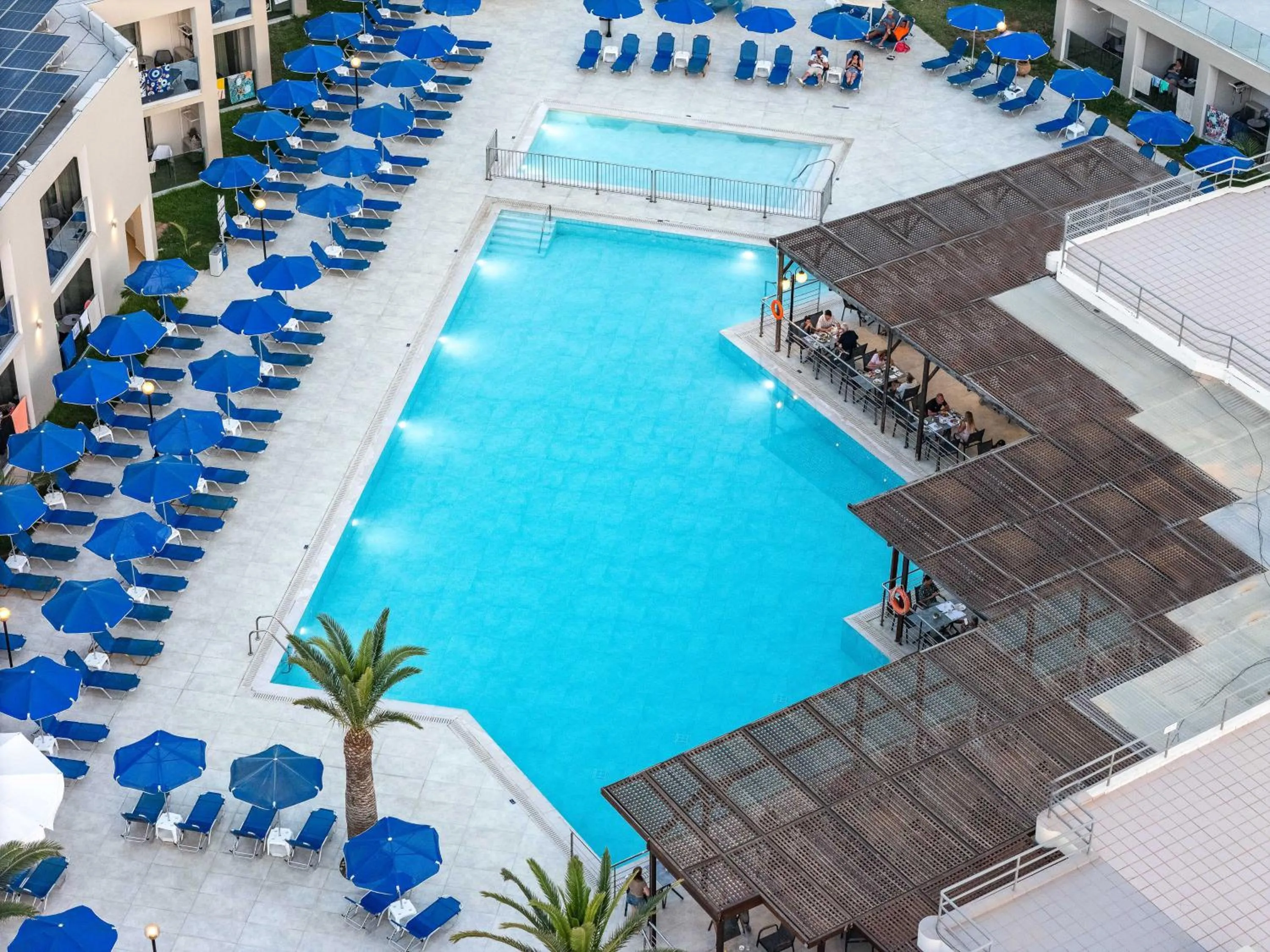 Swimming pool in Rethymno Village