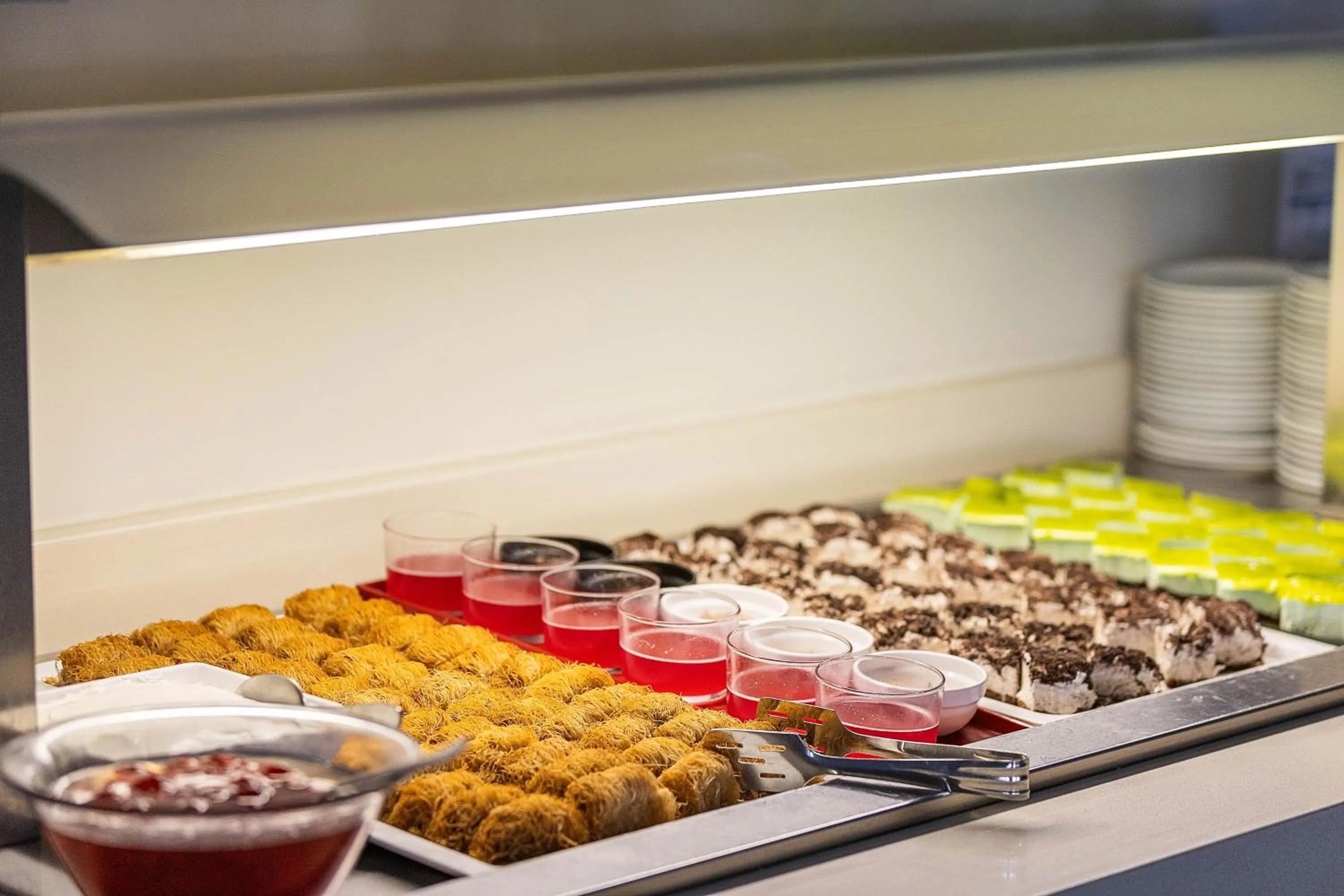 Restaurant/places to eat in Rethymno Village