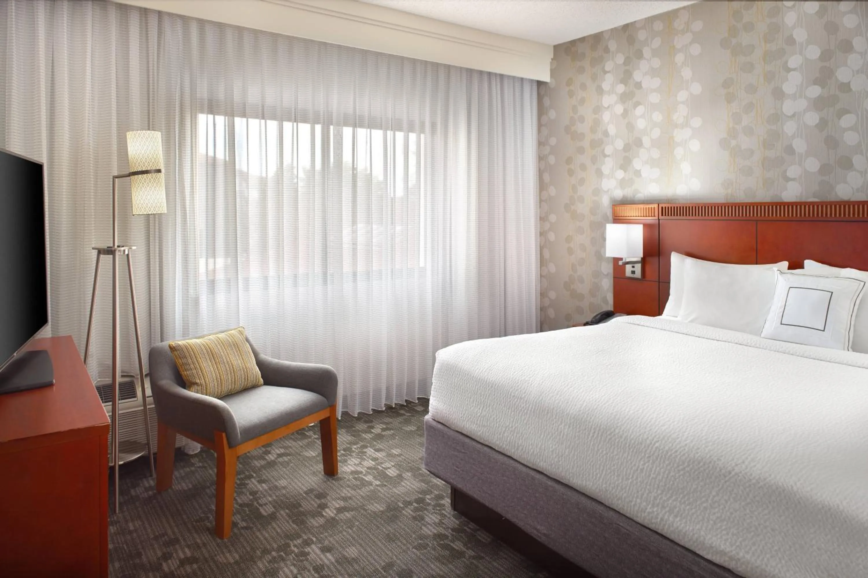 Photo of the whole room, Bed in Courtyard by Marriott Atlanta Airport South/Sullivan Road