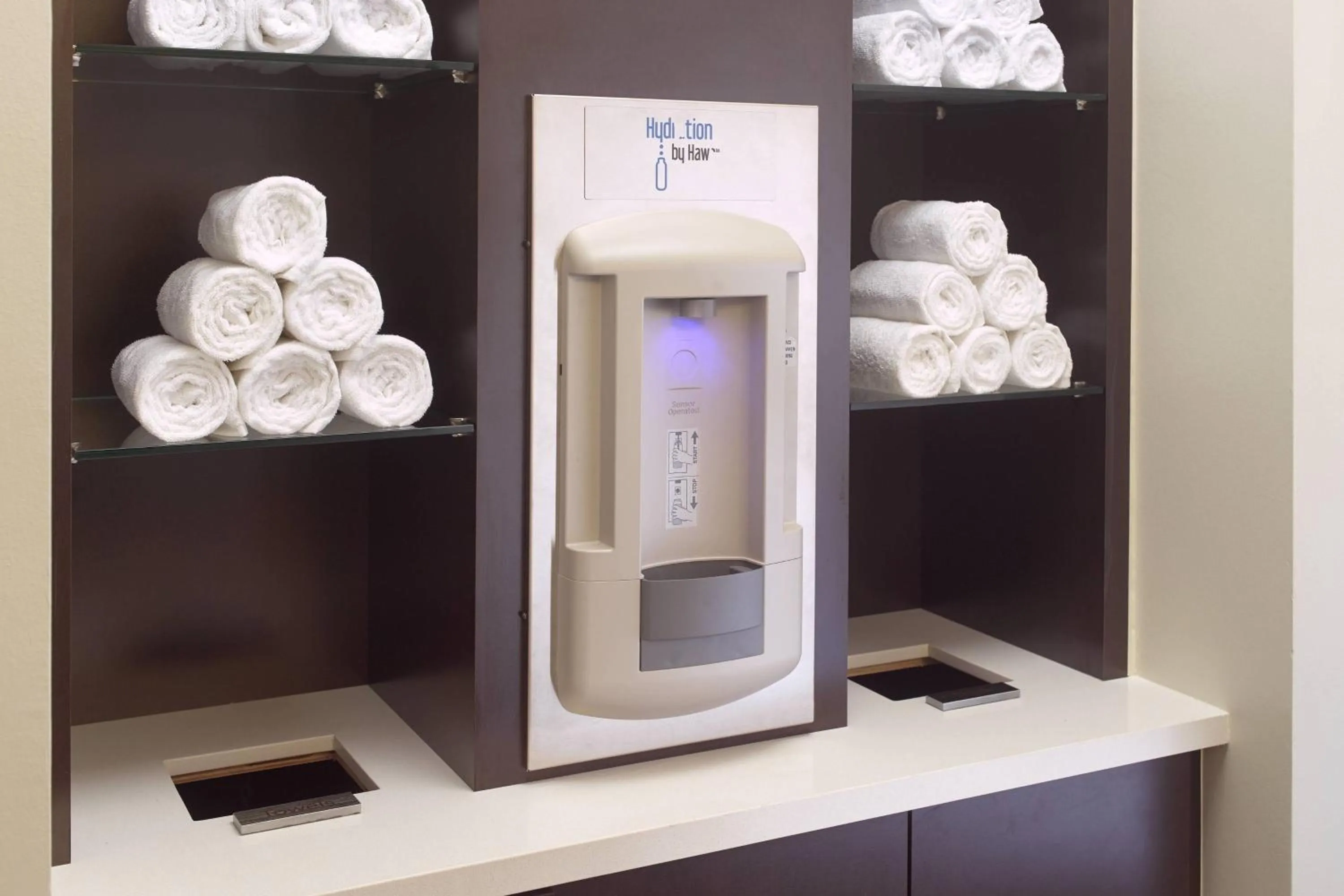 Area and facilities in Courtyard by Marriott Atlanta Airport South/Sullivan Road