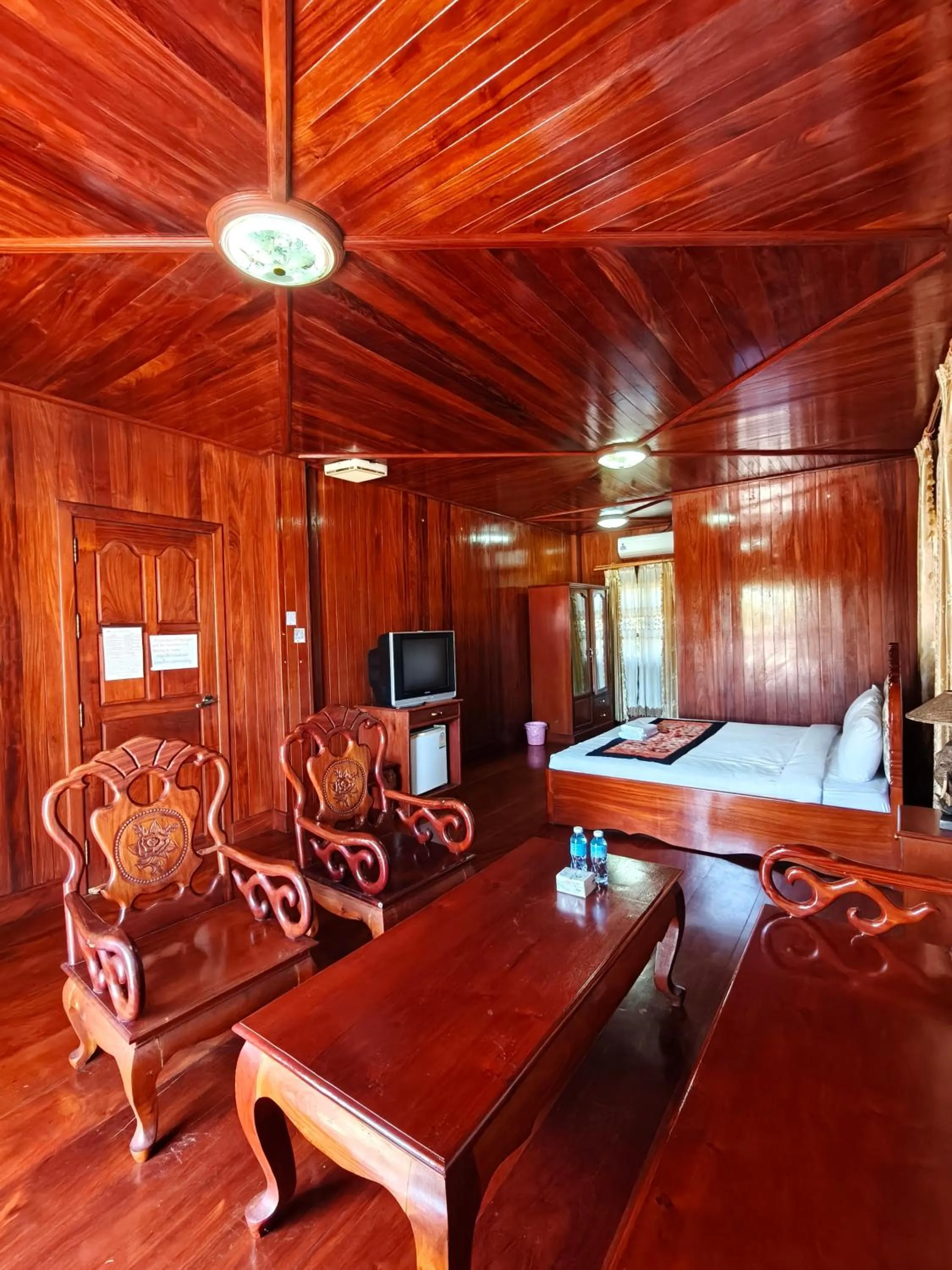 TV and multimedia in Nakai Resort