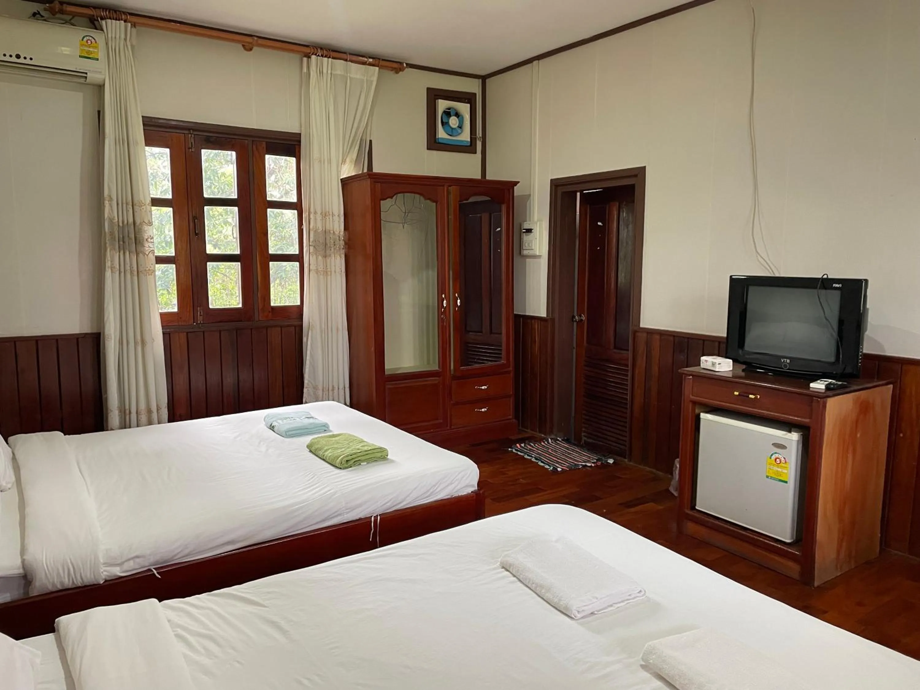 Photo of the whole room, Bed in Nakai Resort