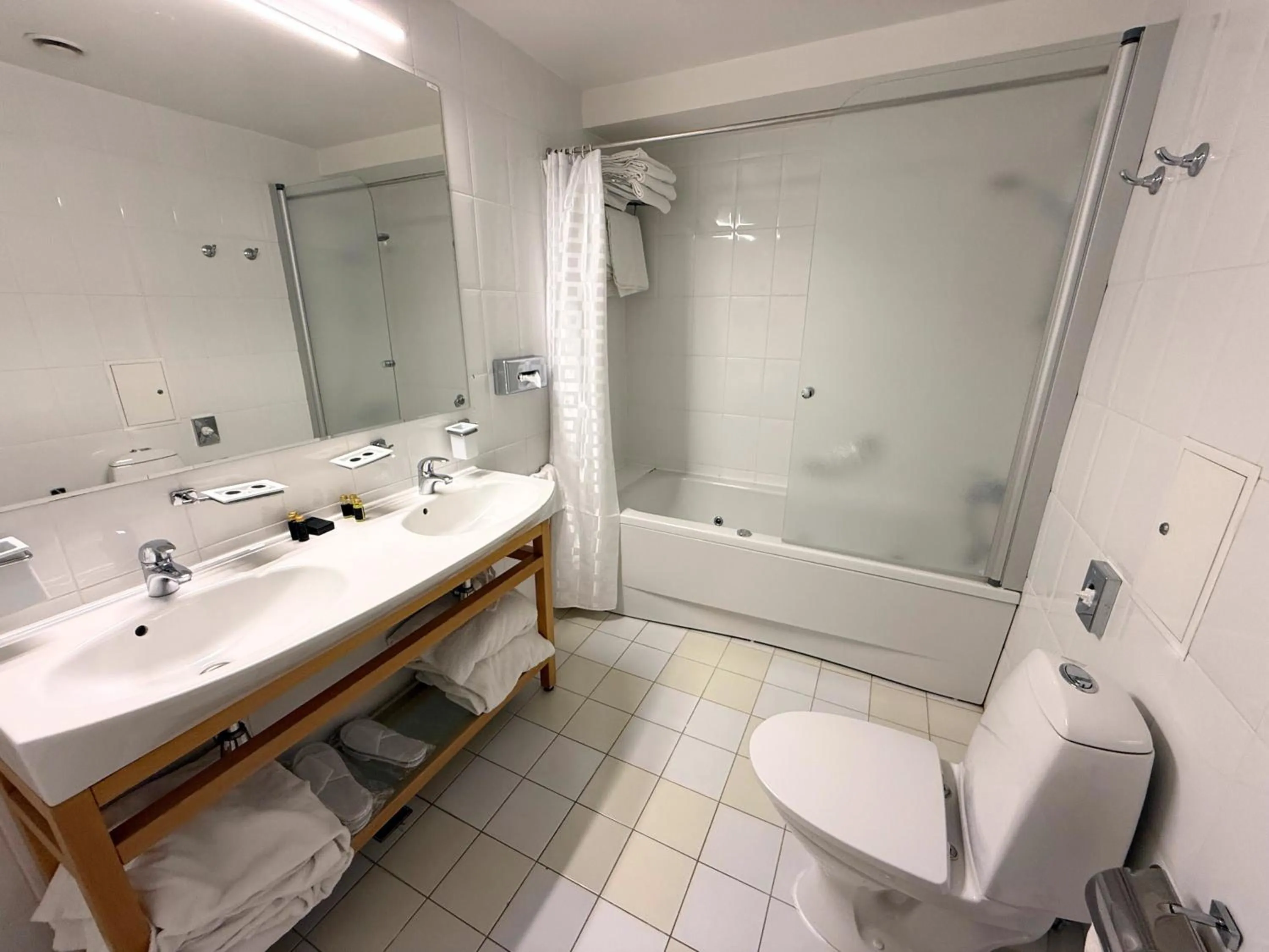 Shower in BEST BALTIC Kaunas