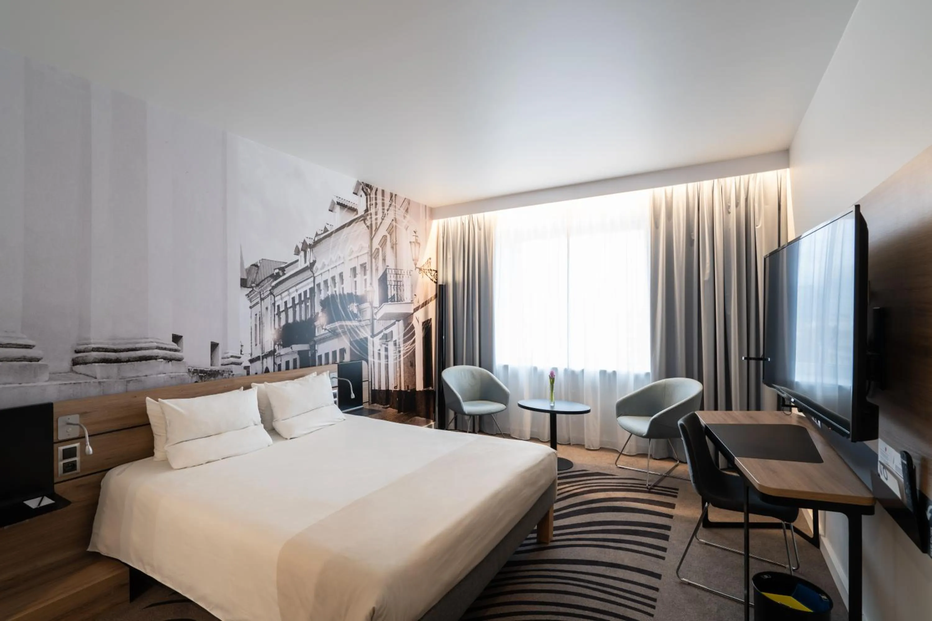 Bedroom, Bed in Novotel Vilnius Centre