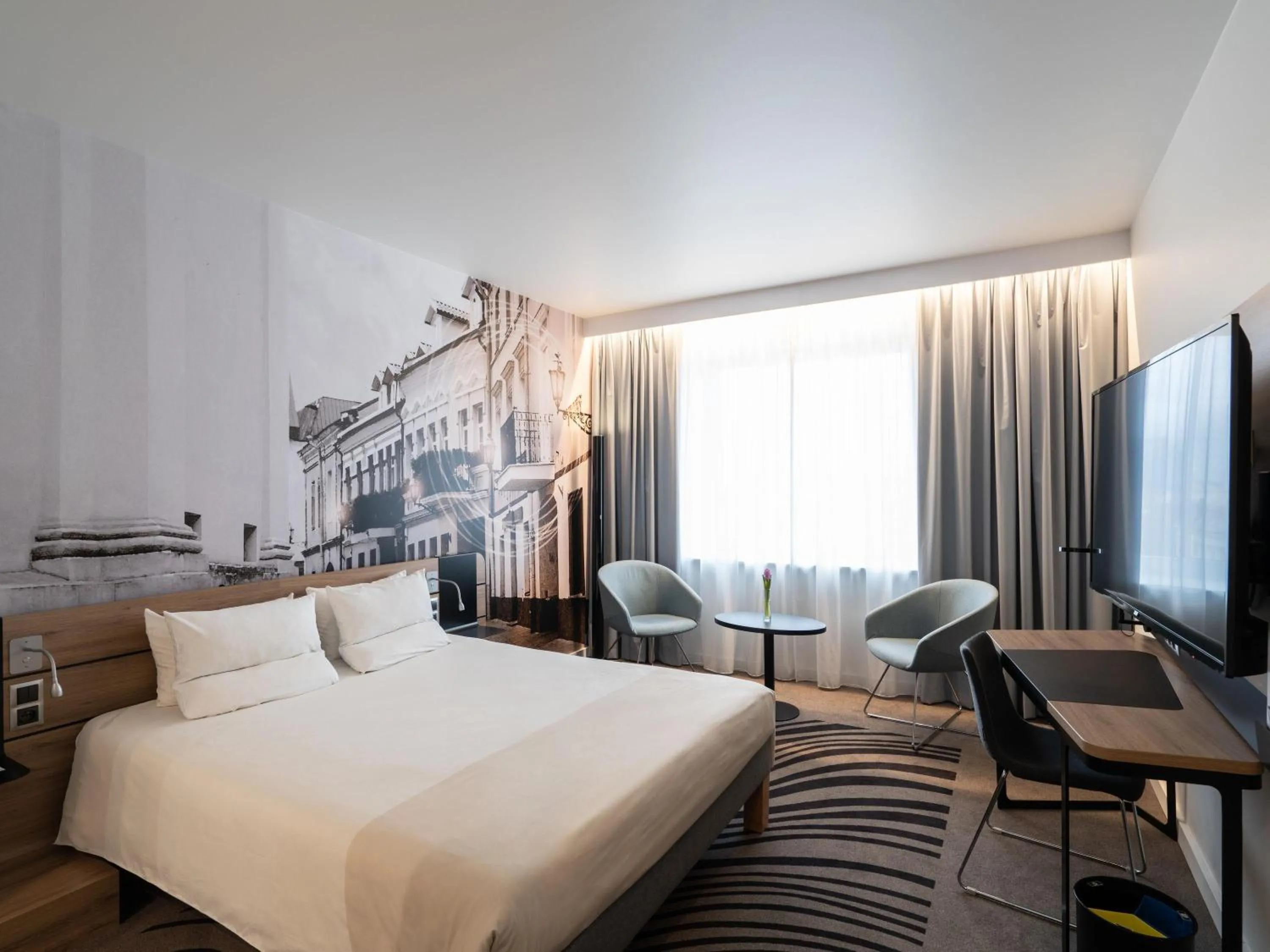 Bedroom, Bed in Novotel Vilnius Centre