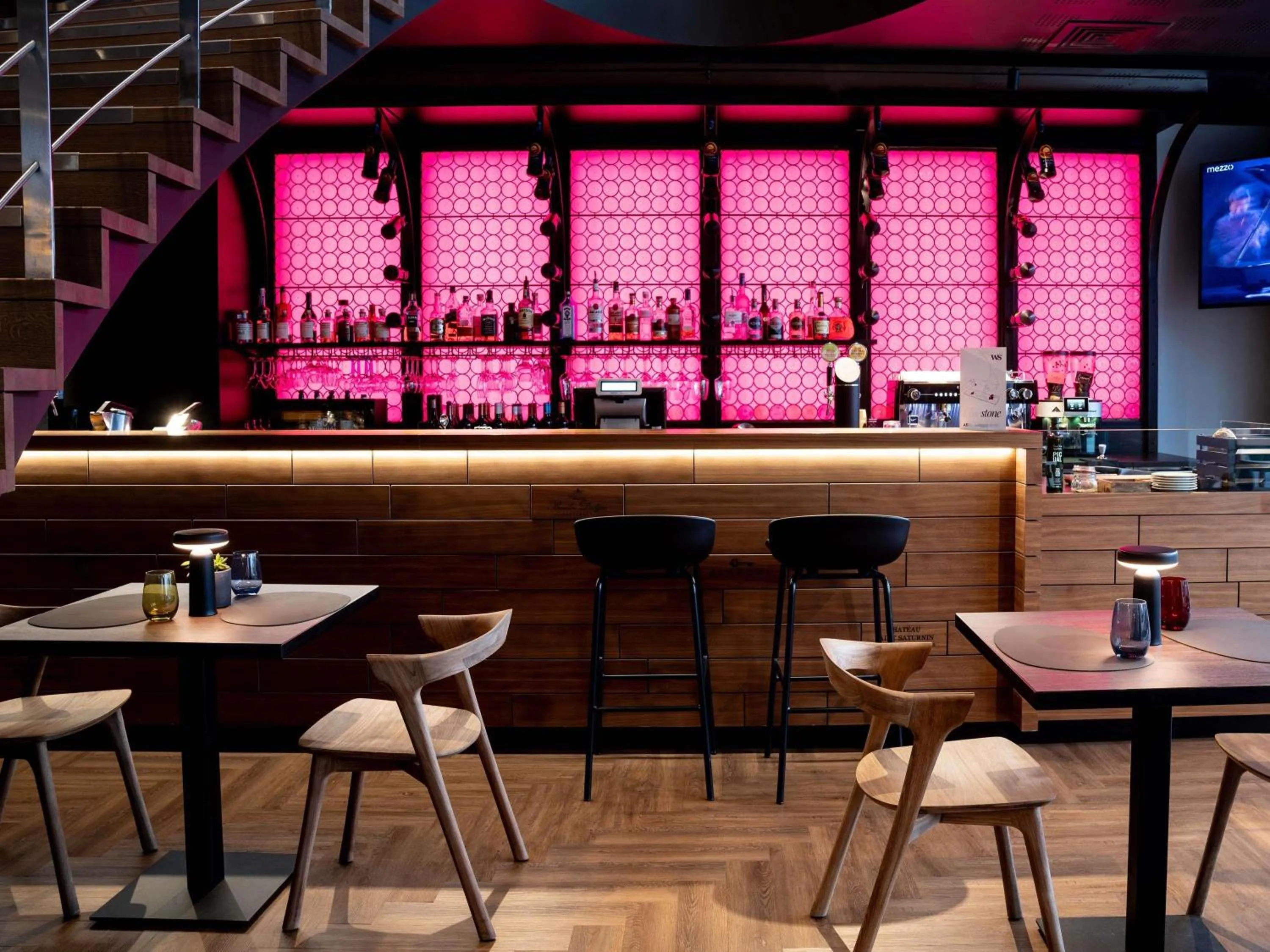 Lounge or bar in Novotel Vilnius Centre