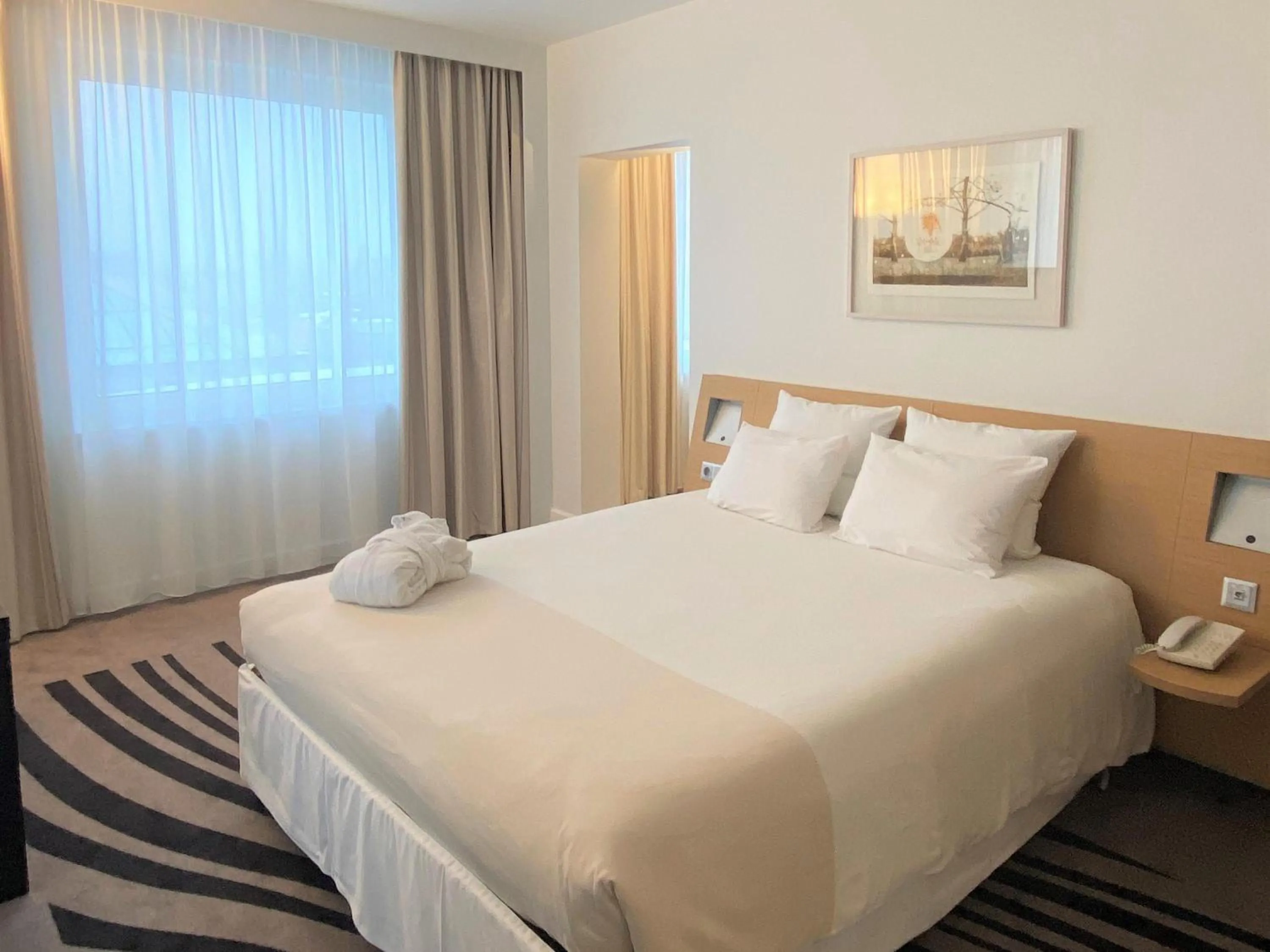 Bedroom, Bed in Novotel Vilnius Centre