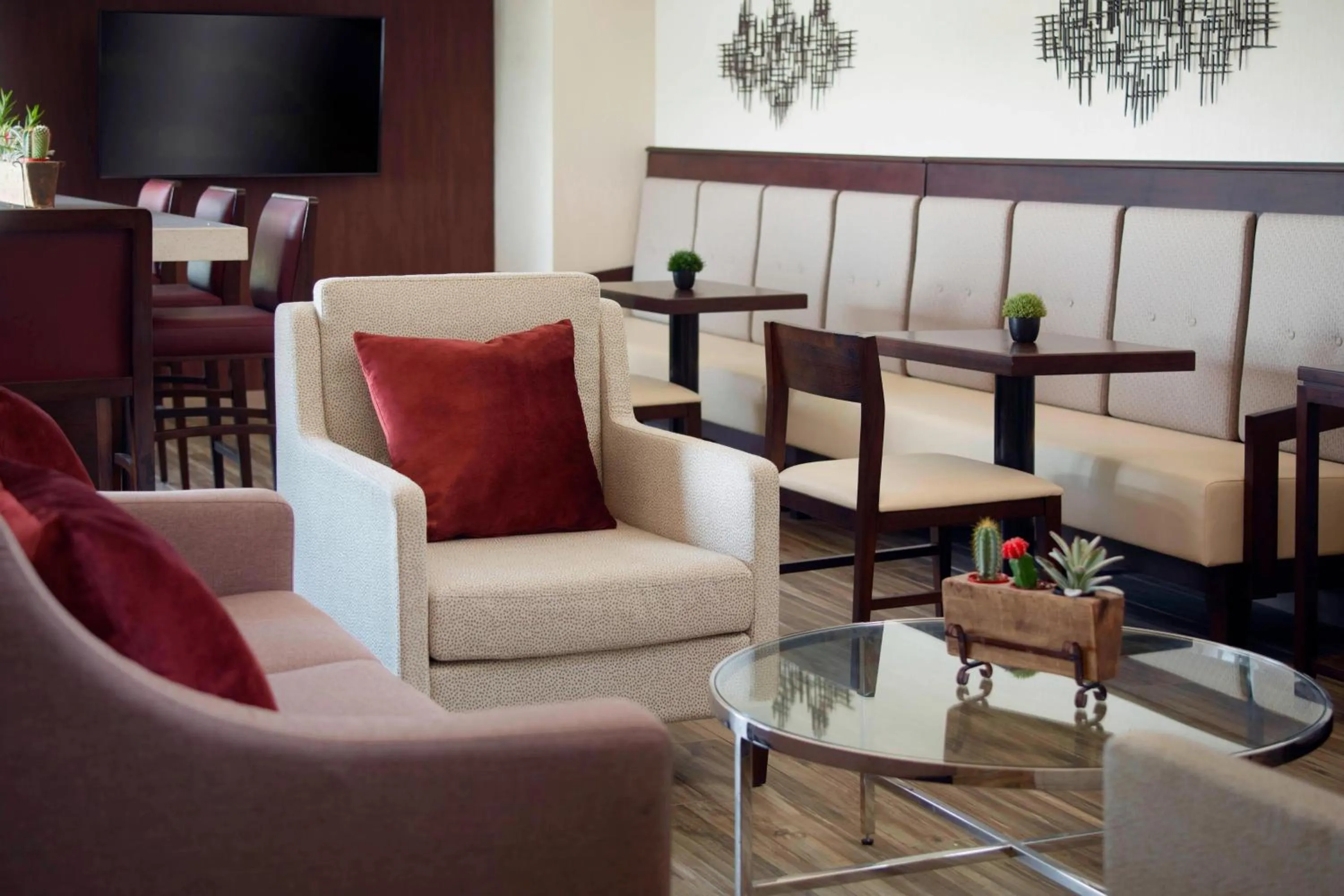 Lounge or bar in Atlanta Marriott Peachtree Corners