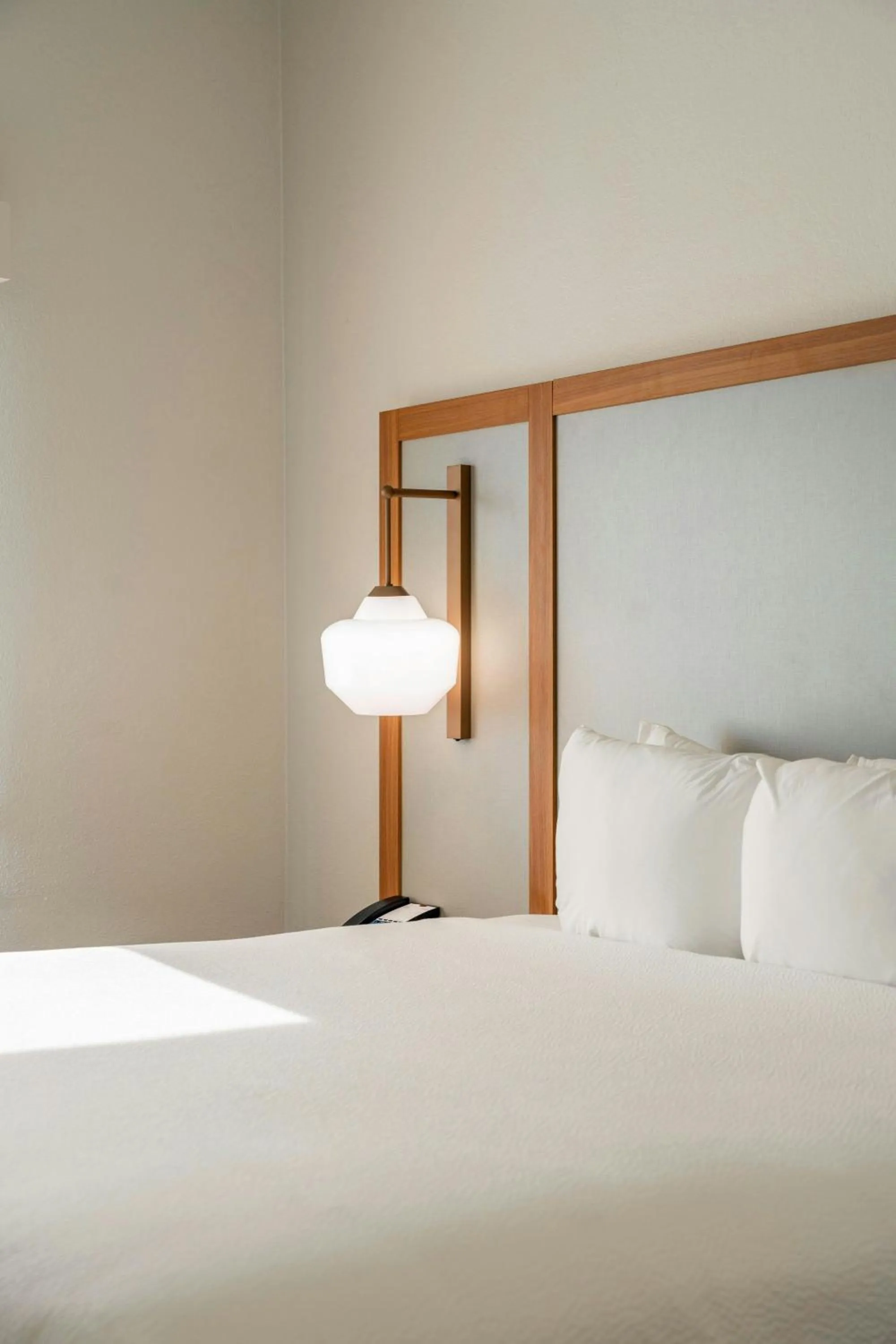 Photo of the whole room, Bed in Fairfield Inn & Suites by Marriott Atlanta Kennesaw