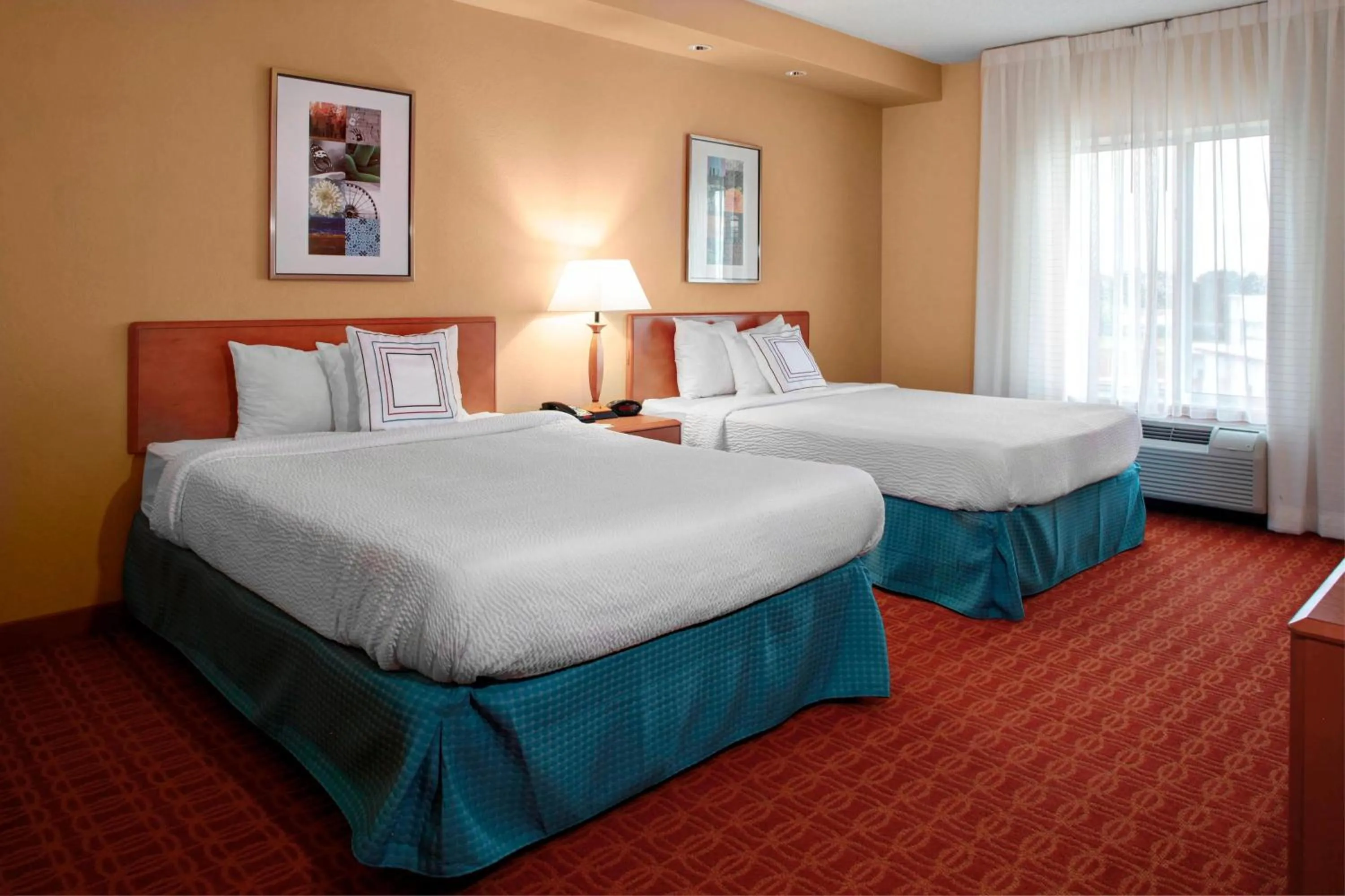 Bedroom, Bed in Fairfield Inn & Suites Atlanta McDonough