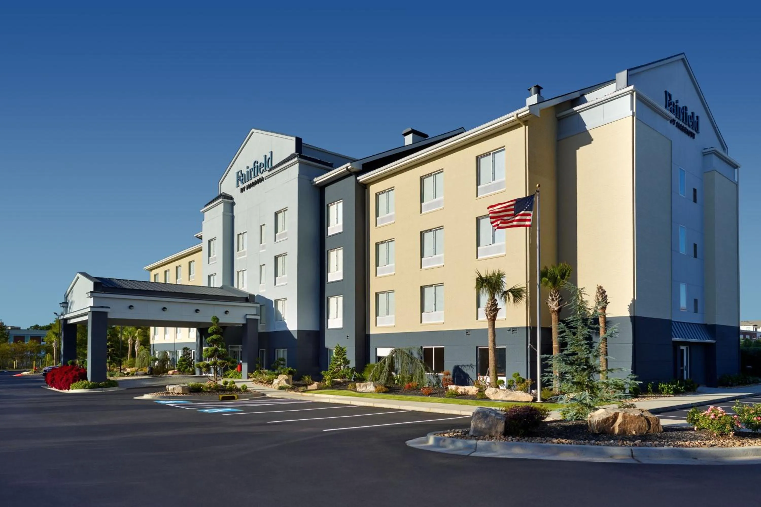 Property building in Fairfield Inn & Suites Atlanta McDonough