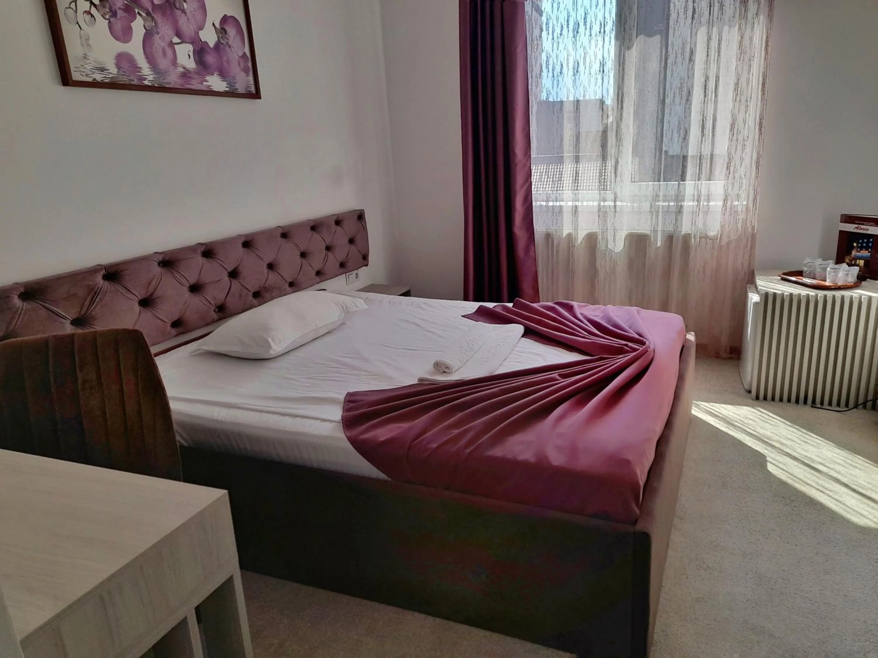 Decorative detail, Bed in Hotel Alexis