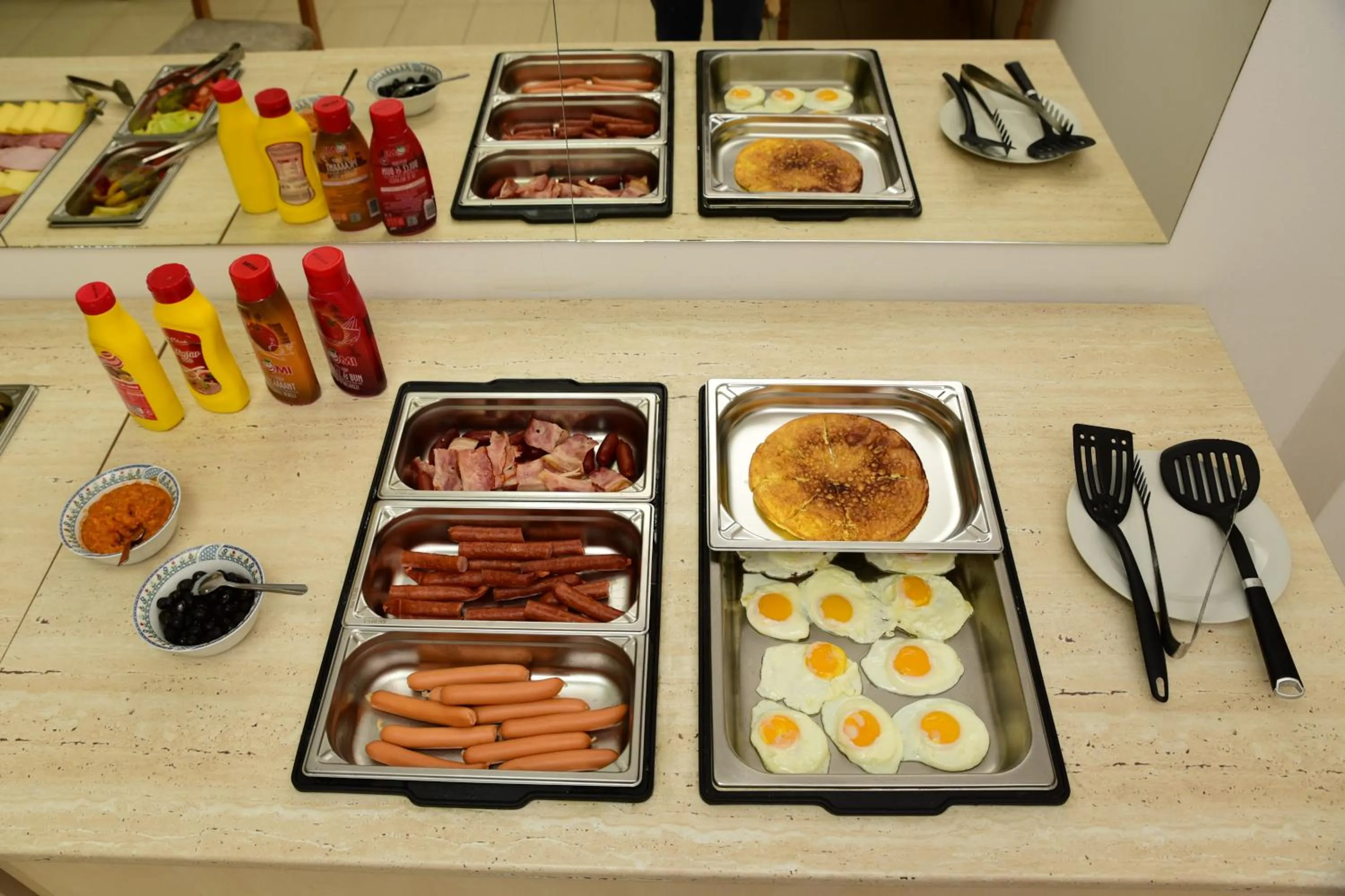 Buffet breakfast in Hotel Alexis