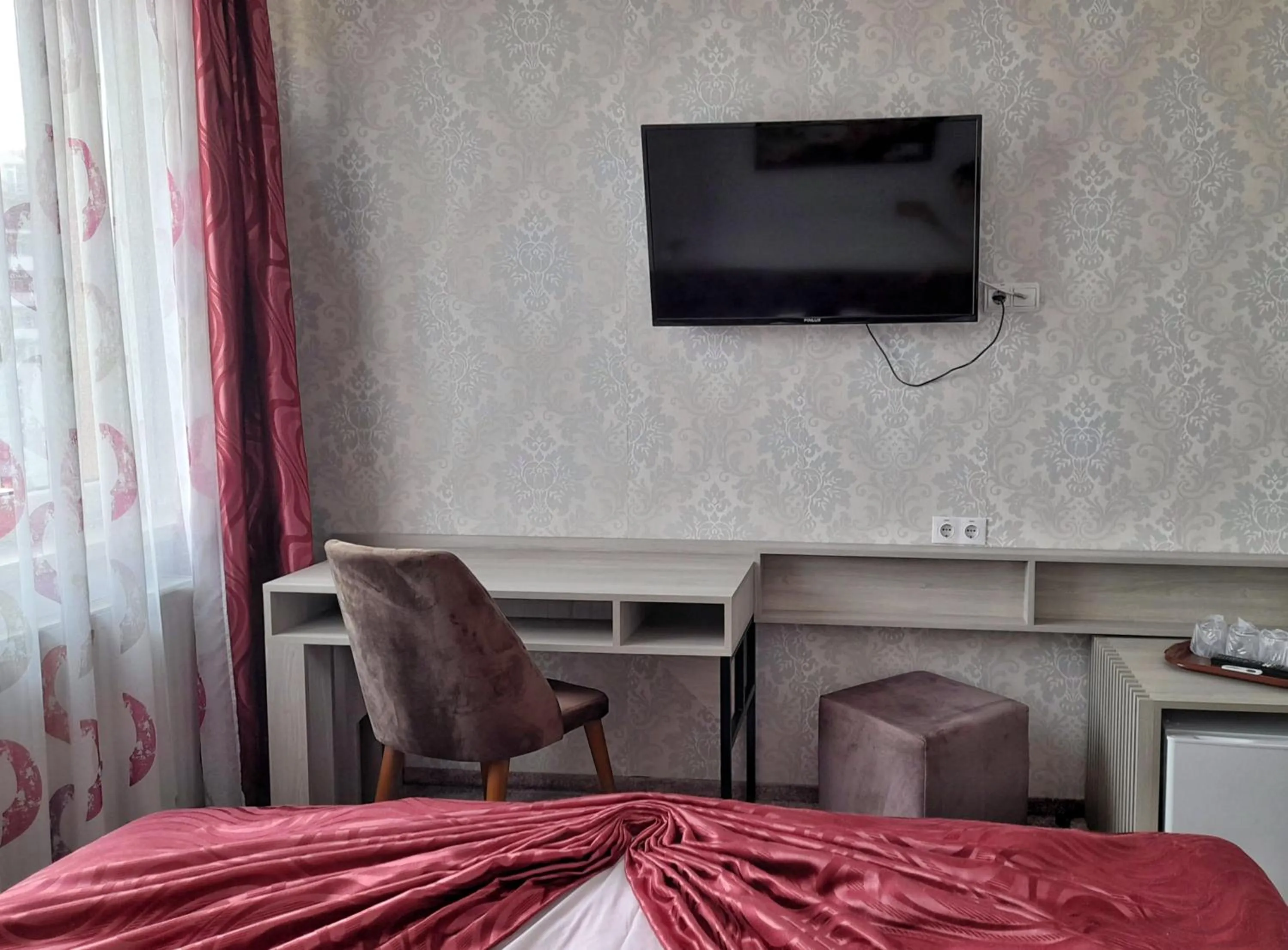 Decorative detail, Bed in Hotel Alexis