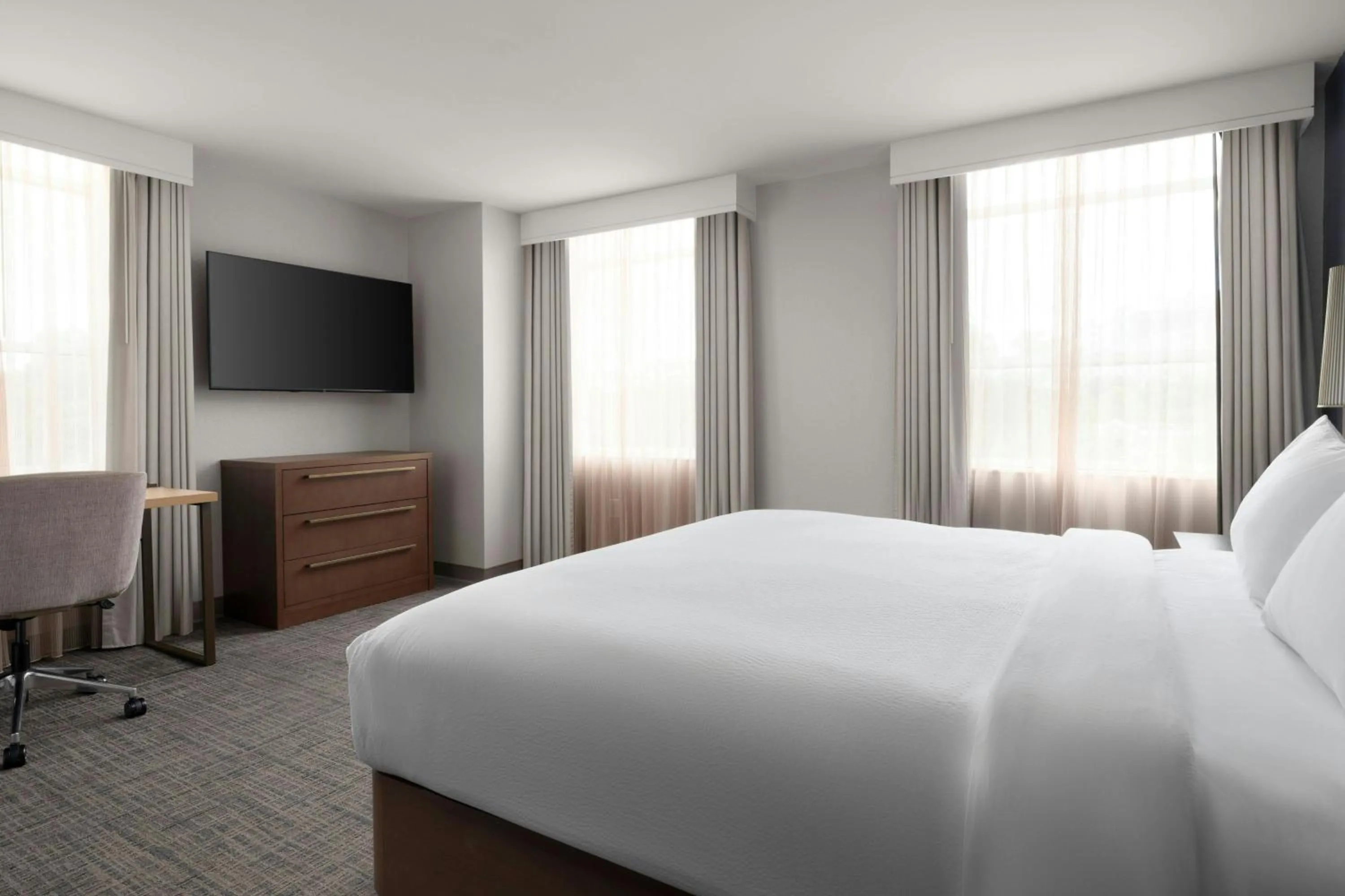 Photo of the whole room, Bed in Residence Inn Atlanta Midtown 17th Street