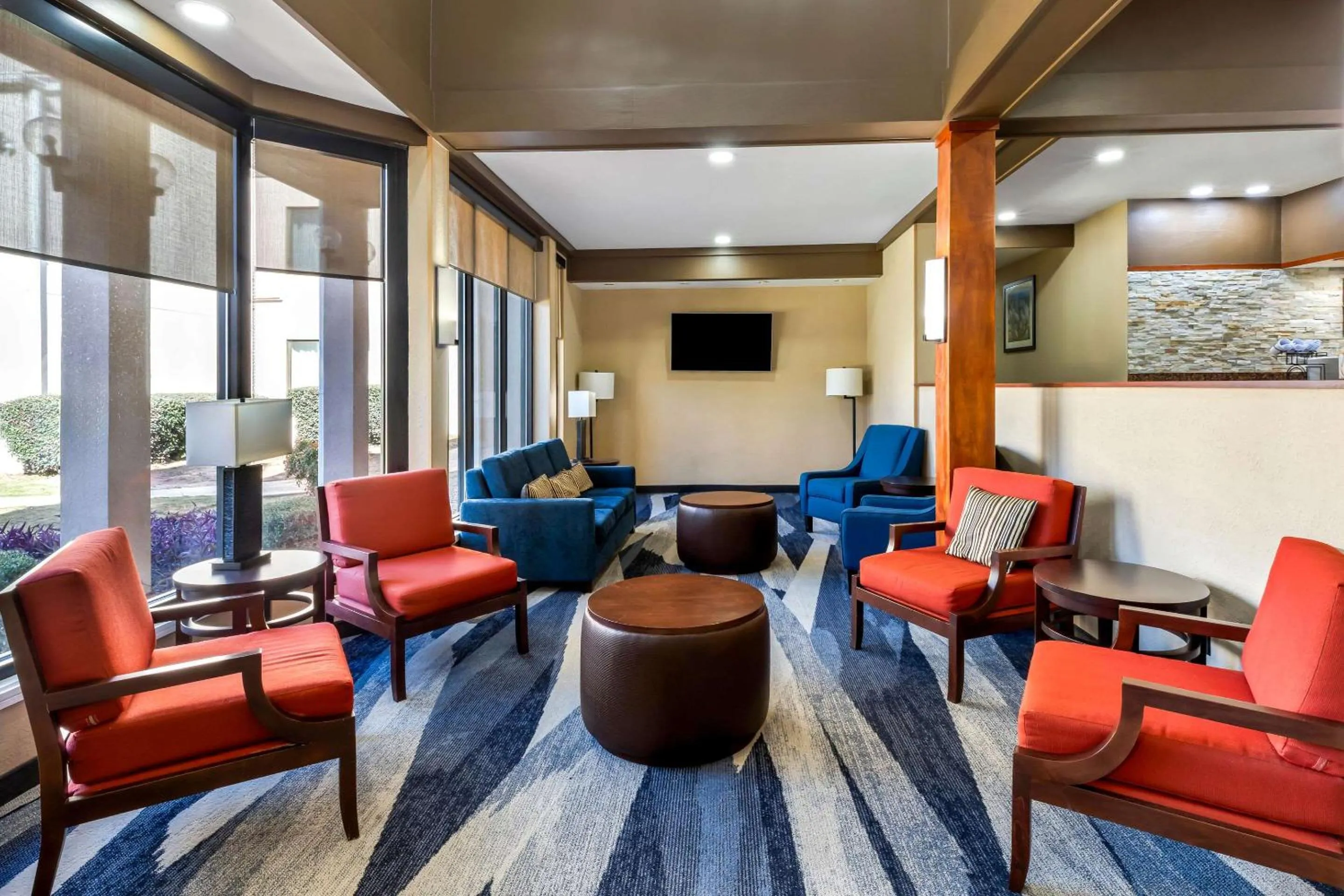 Lobby or reception in Comfort Inn Roswell-Dunwoody