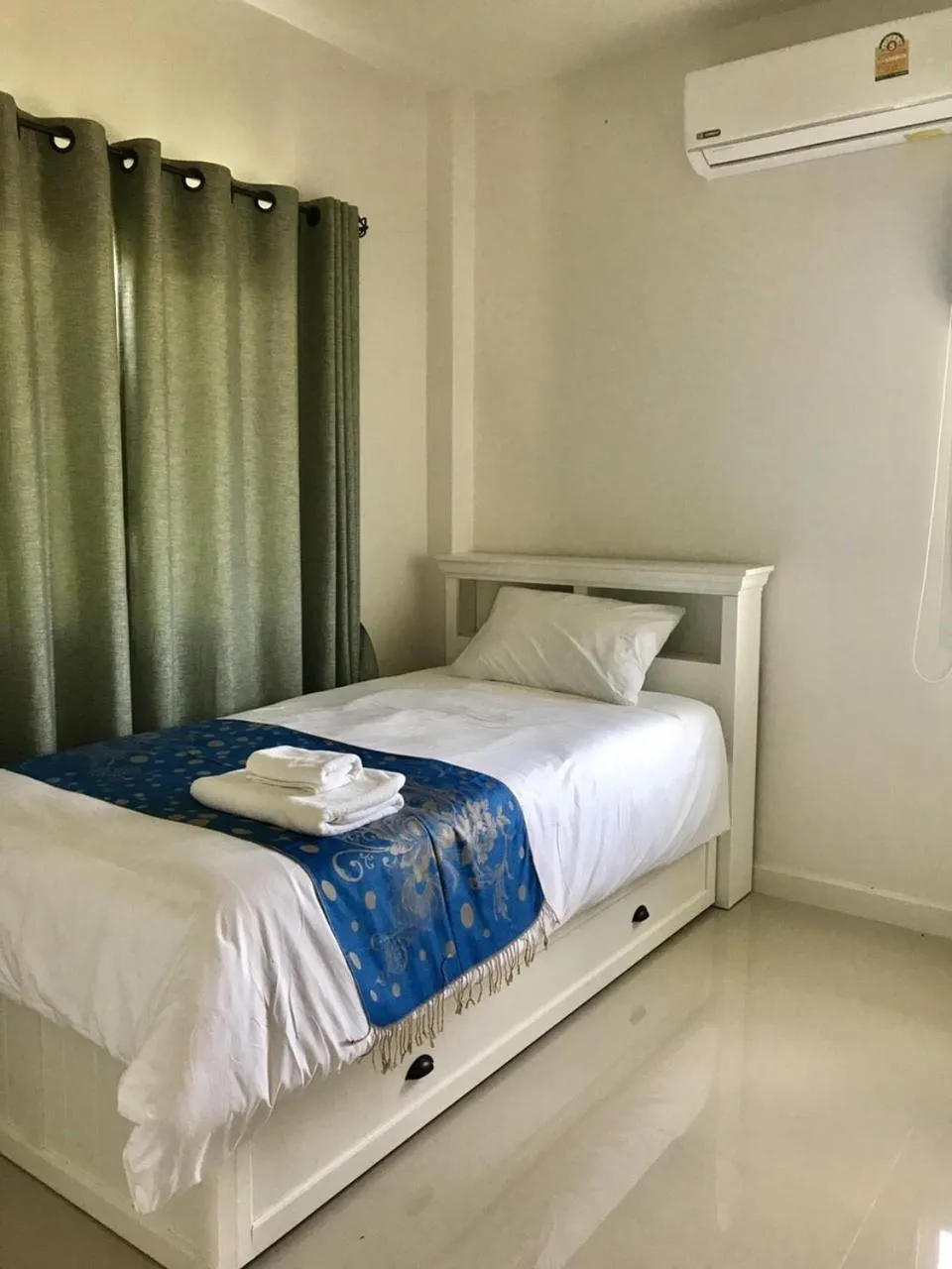 Bed in Baan Rabiengkao Hua Hin