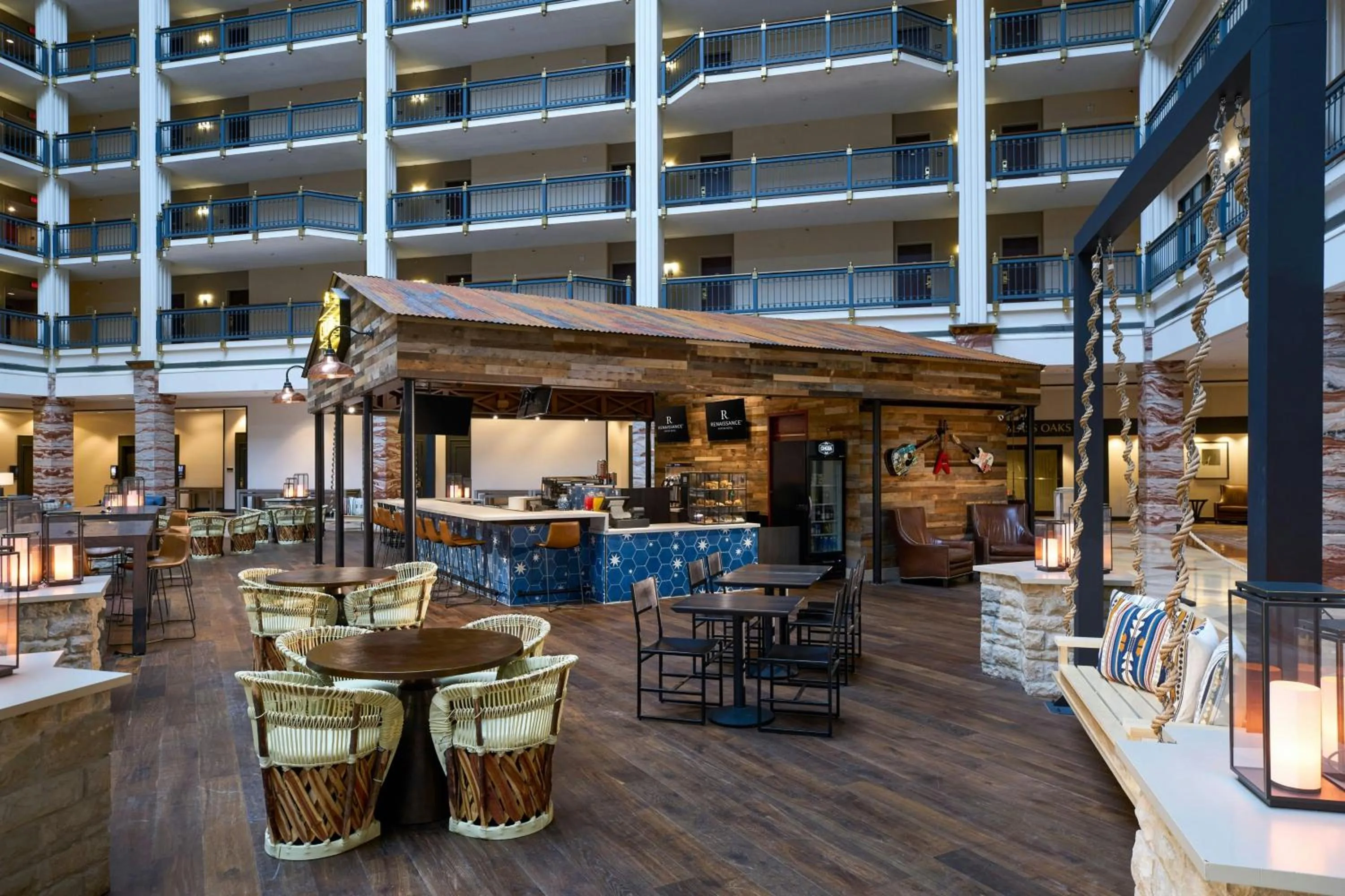 Restaurant/places to eat in Renaissance Austin Hotel