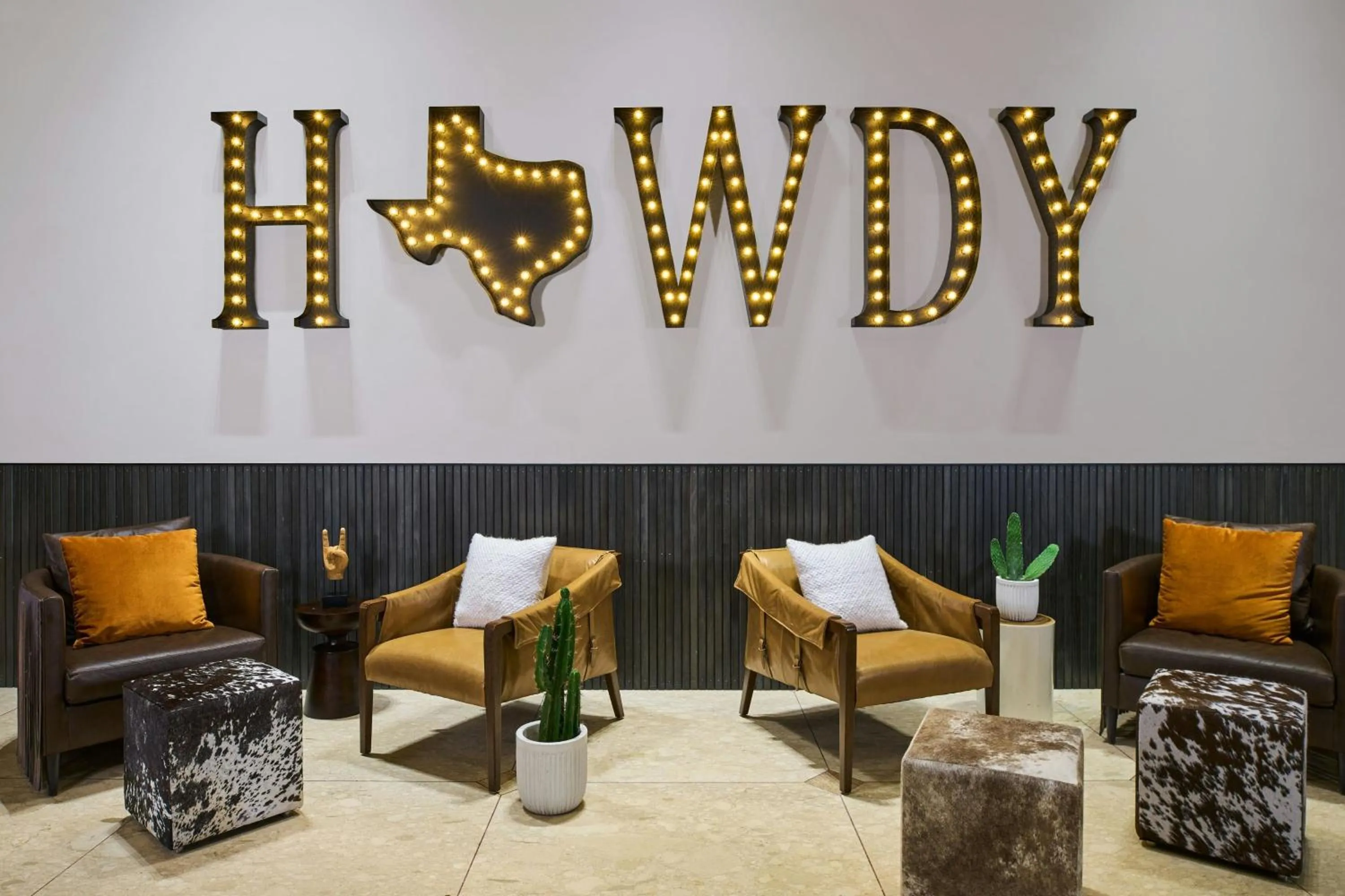 Lobby or reception in Renaissance Austin Hotel