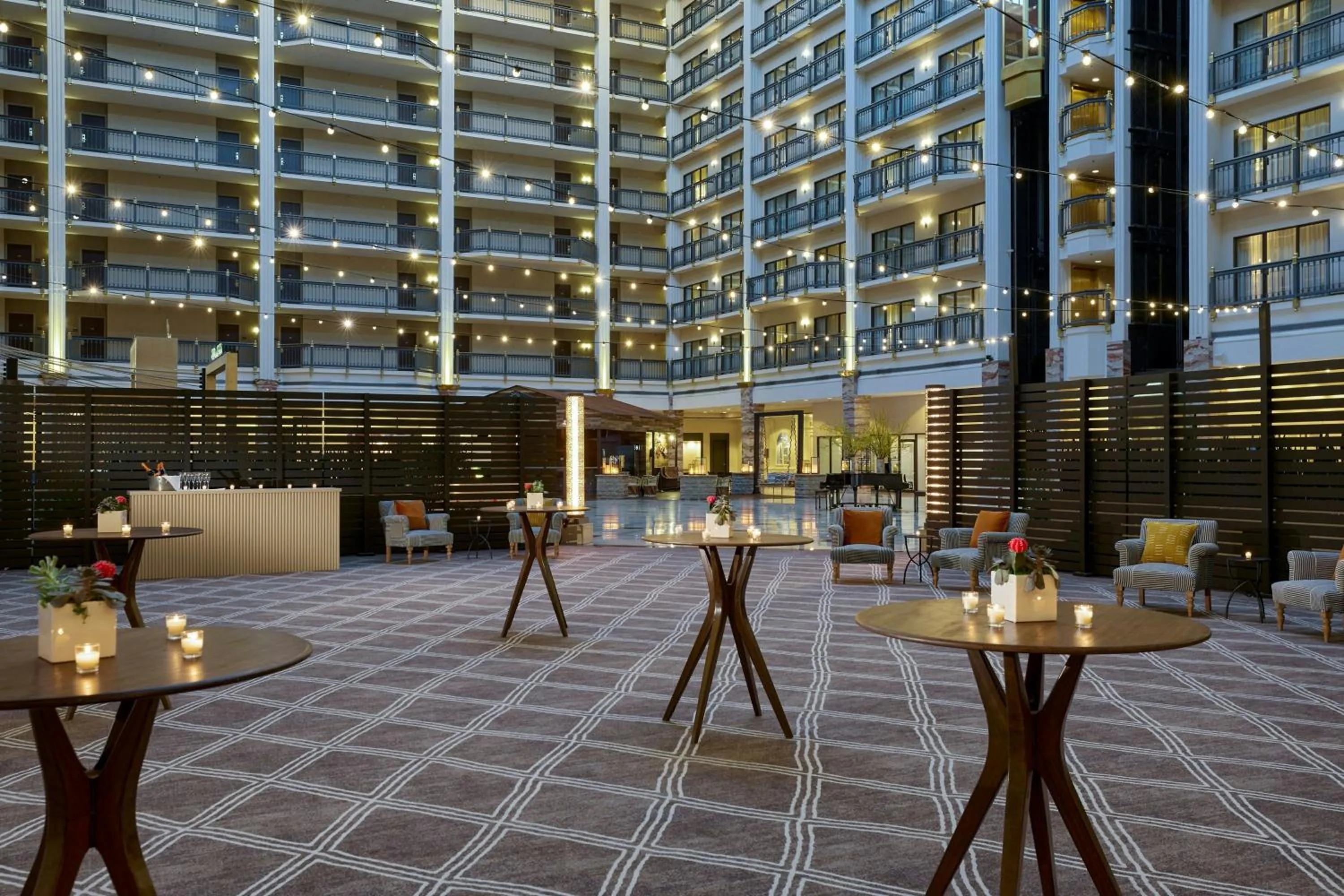 Meeting/conference room in Renaissance Austin Hotel